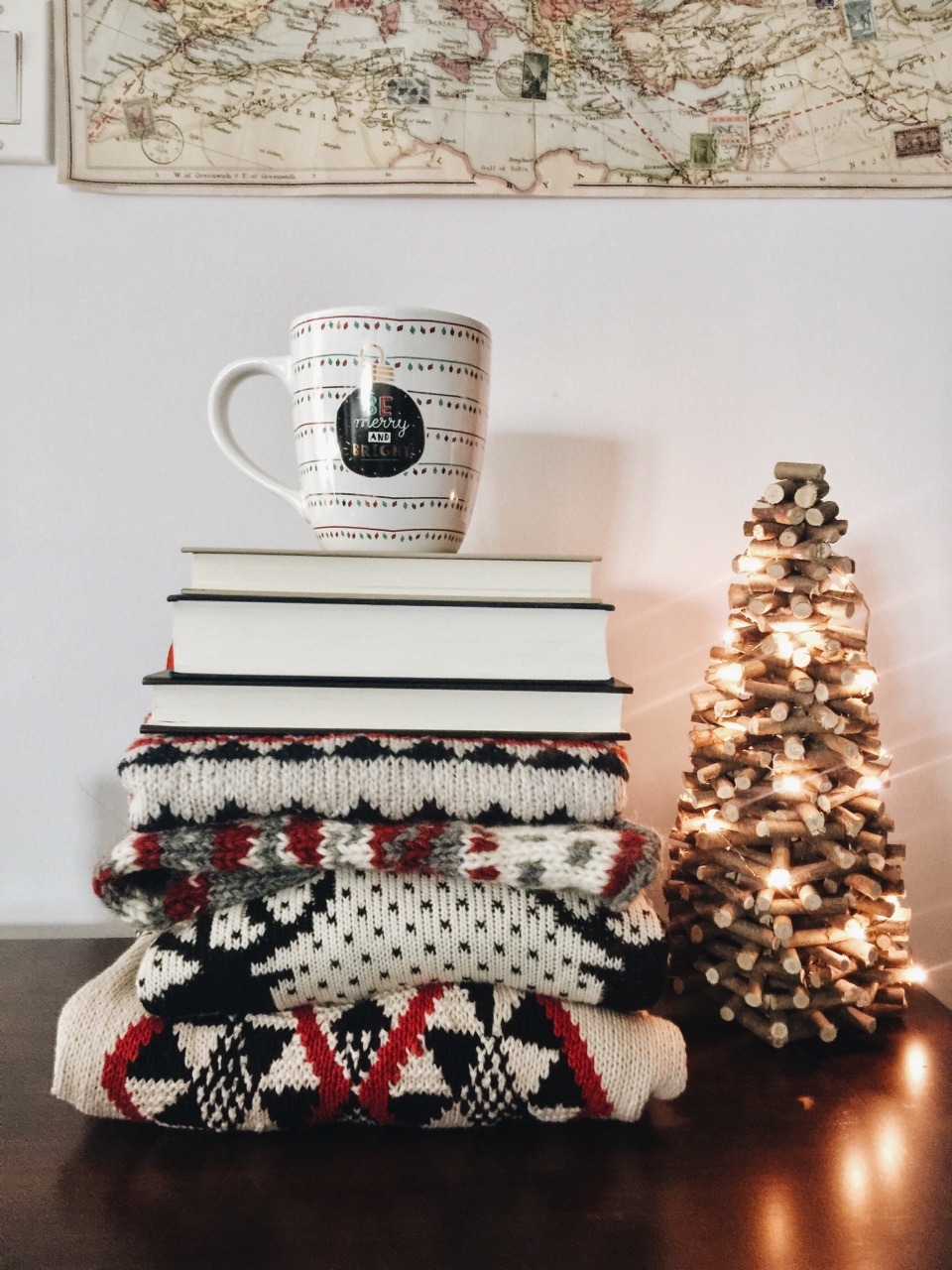 Christmas Sweater Tumblr Wallpapers