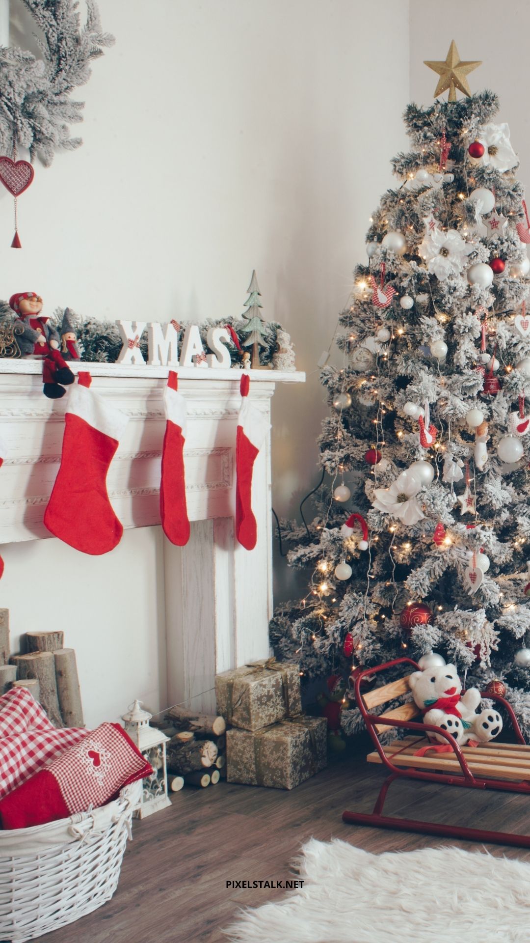 Cozy Christmas Aesthetic Wallpapers