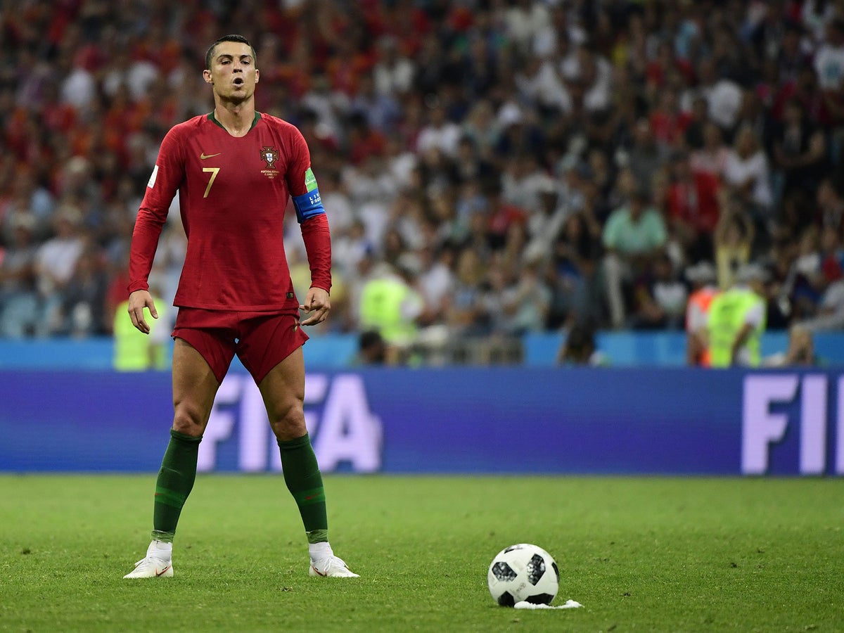 Cristiano Ronaldo Free Kick Wallpapers