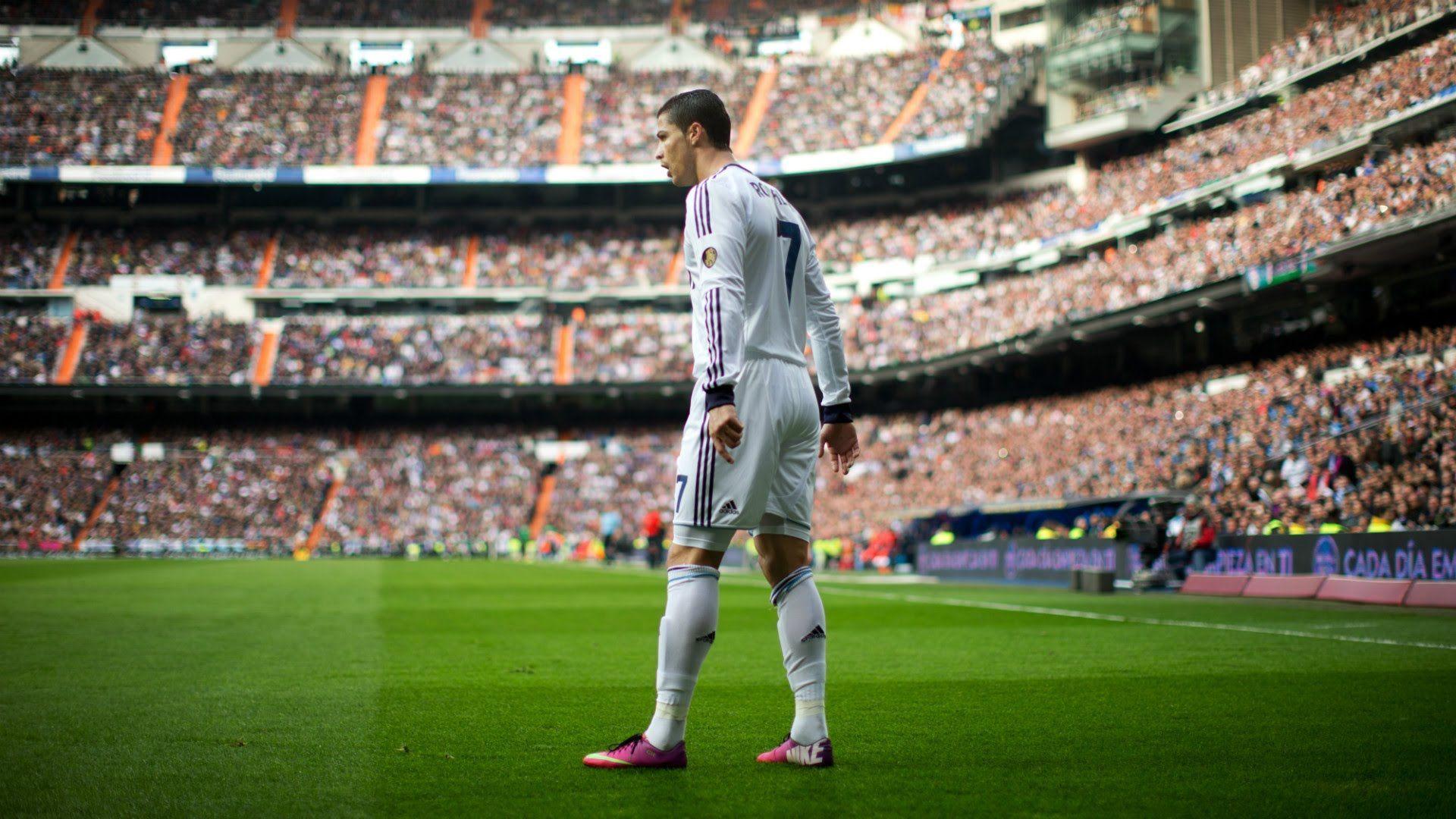 Cristiano Ronaldo Free Kick Wallpapers