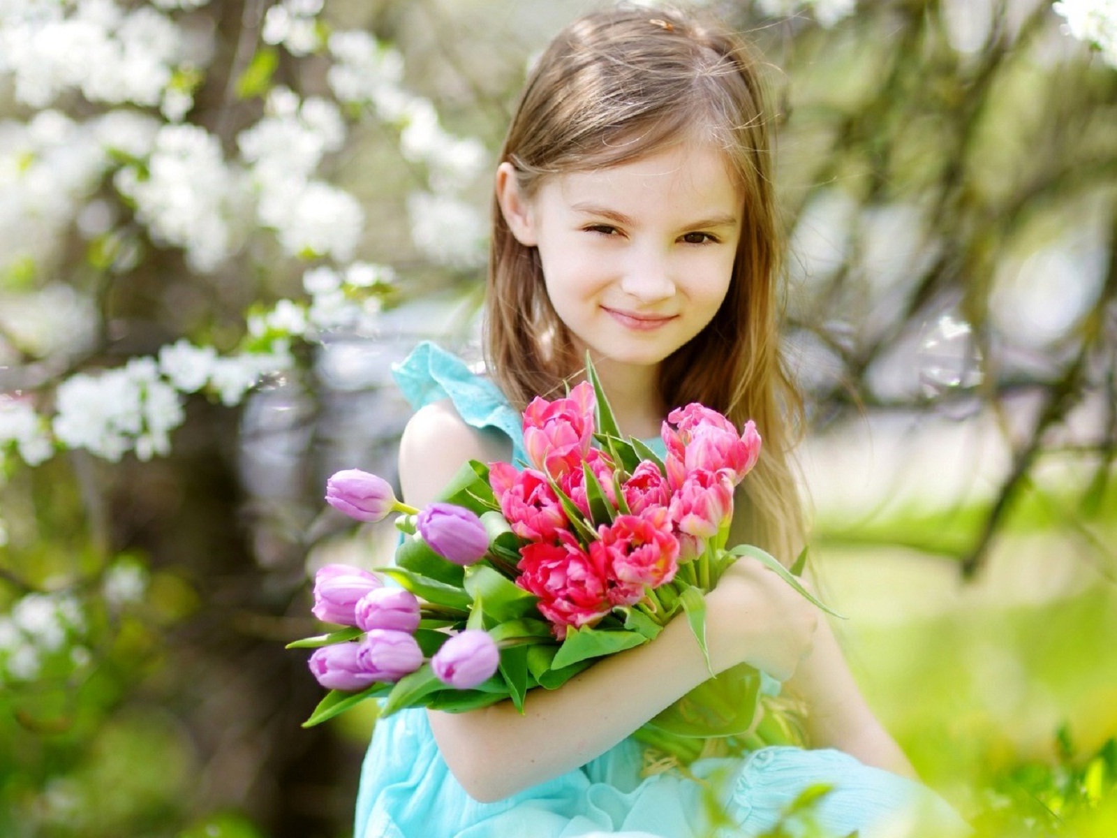 Cute Little Girls Wallpapers