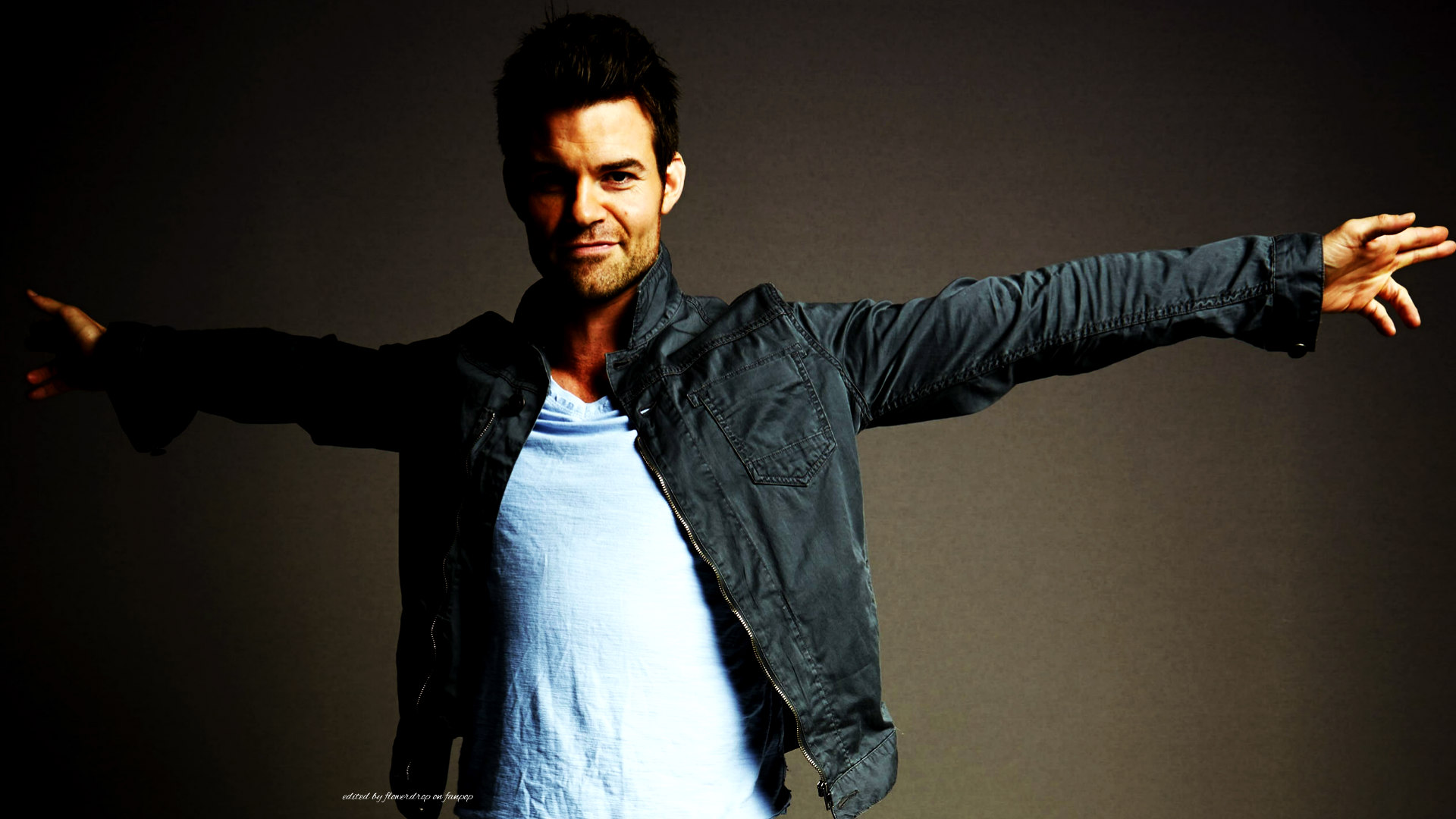 Daniel Gillies Photoshoot Wallpapers