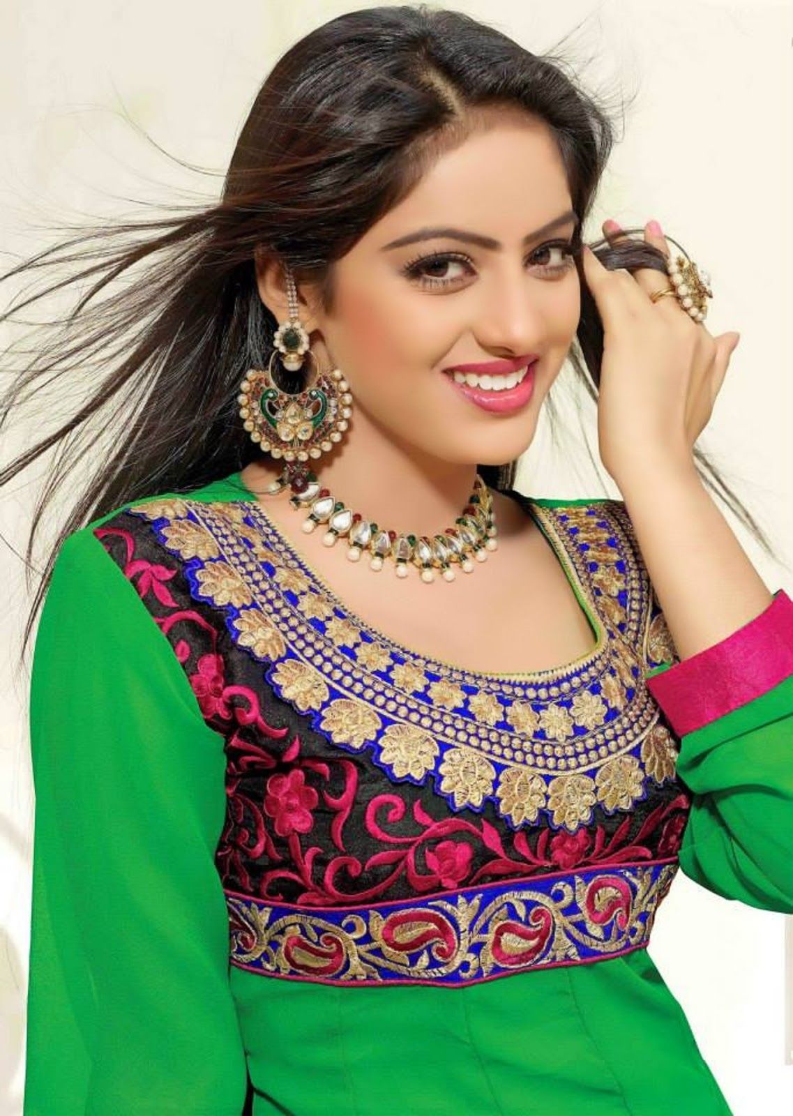 Deepika Singh Hot Wallpapers