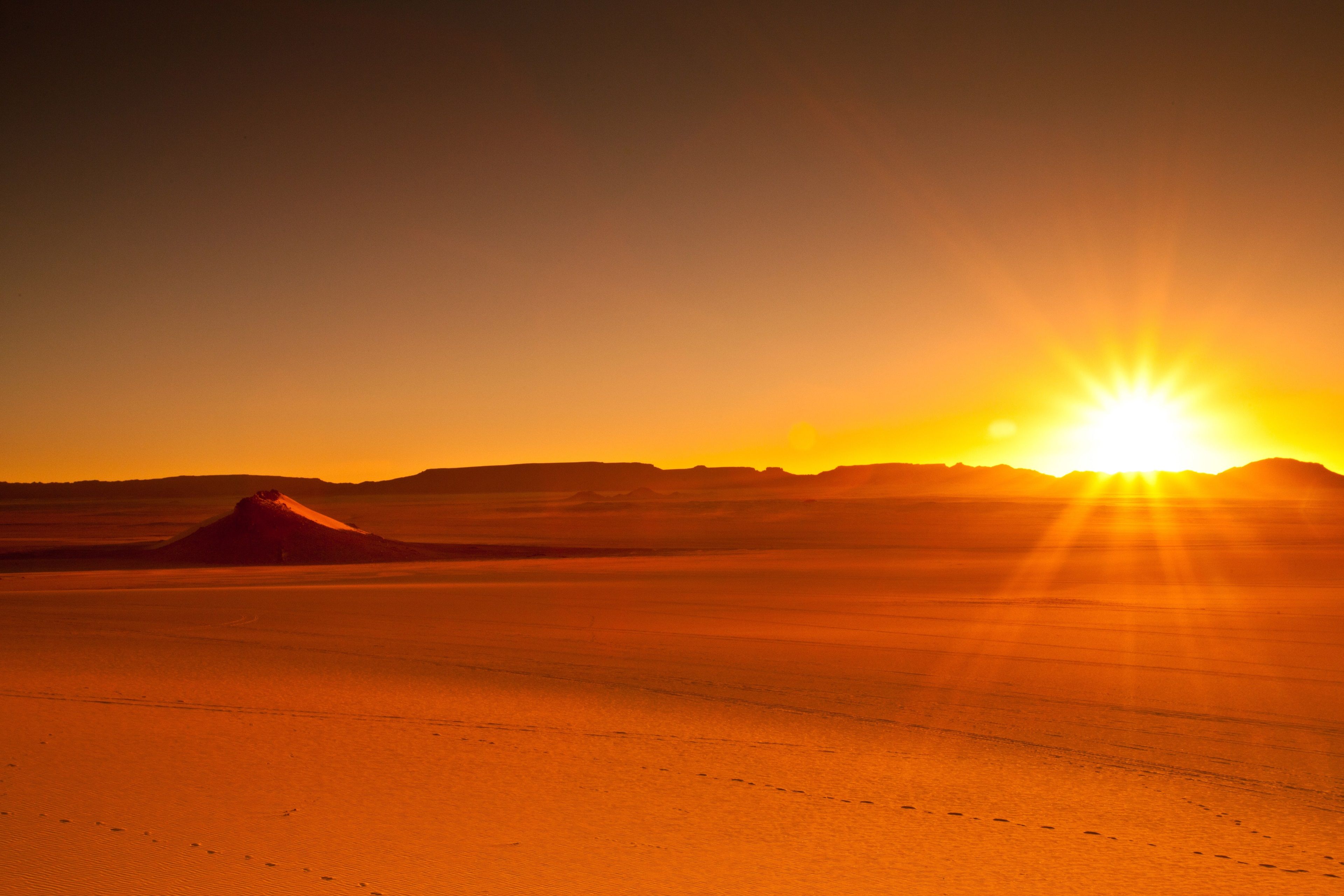 Desert Sunset Wallpapers