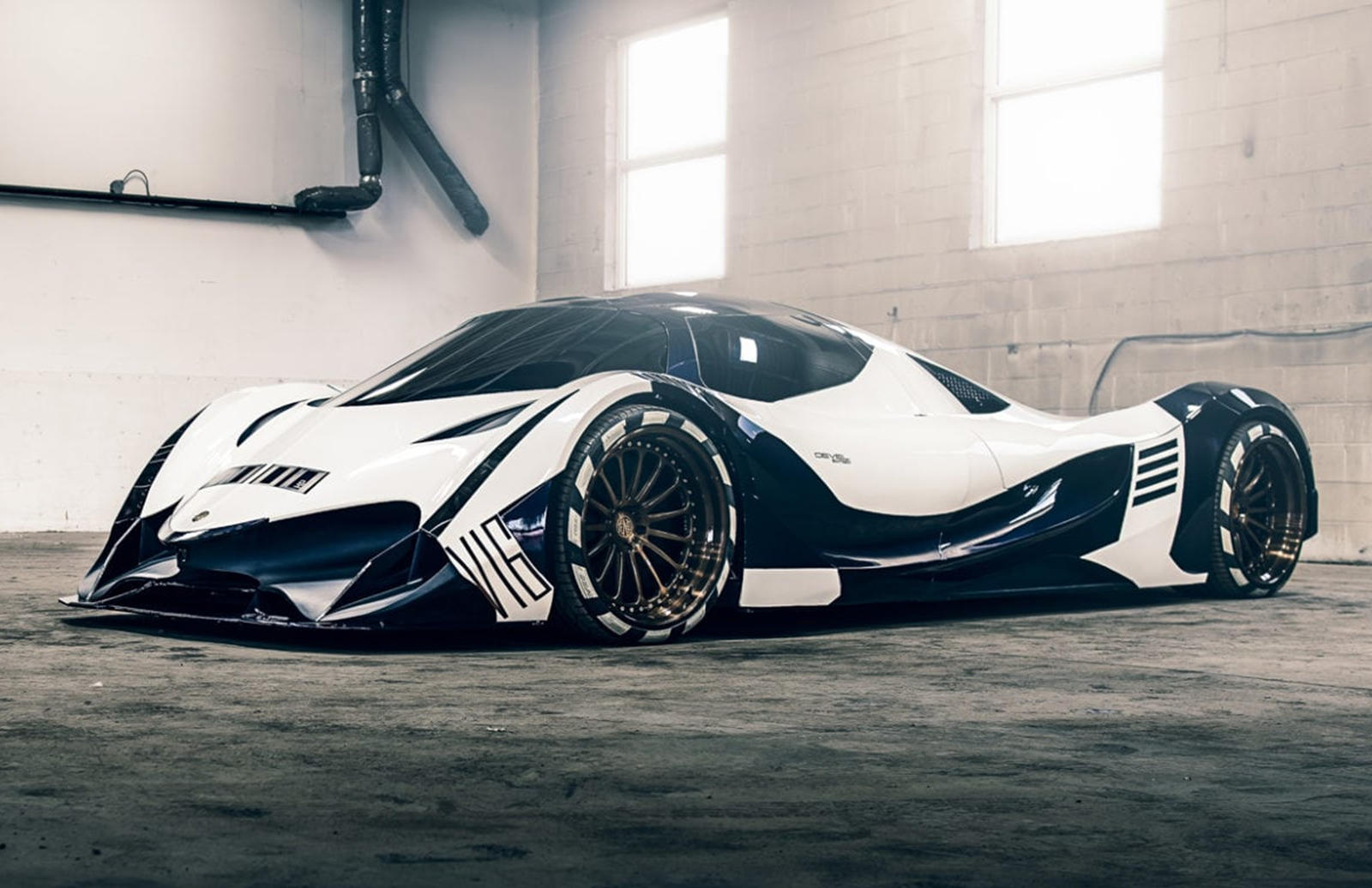 Devel Sixteen Wallpapers