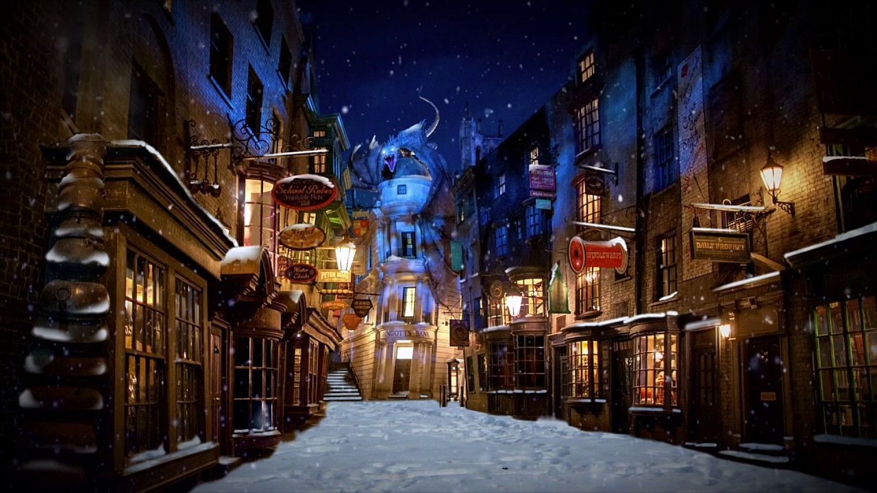 Diagon Alley Wall Mural Wallpapers