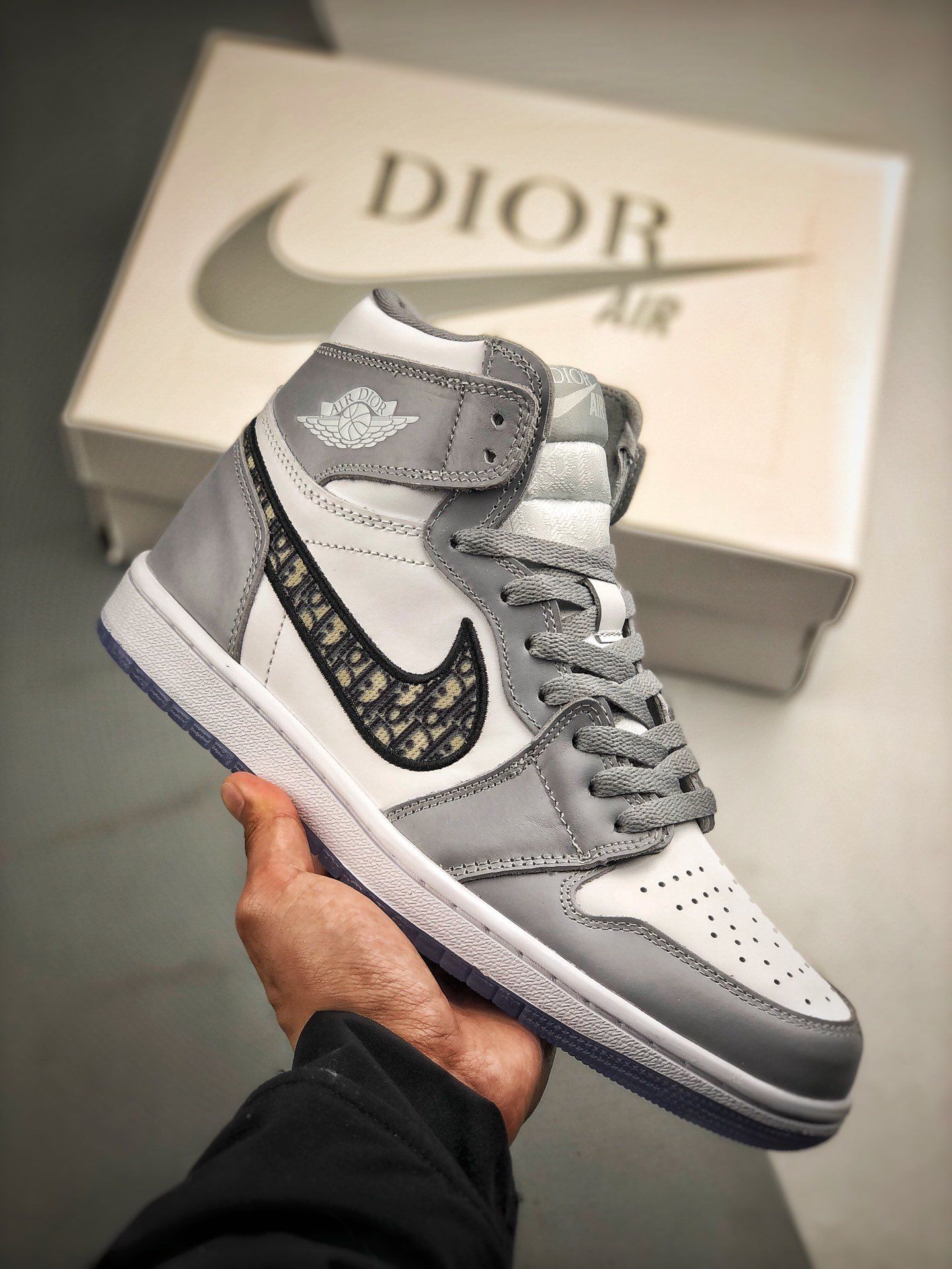 Dior Jordan 1 Wallpapers