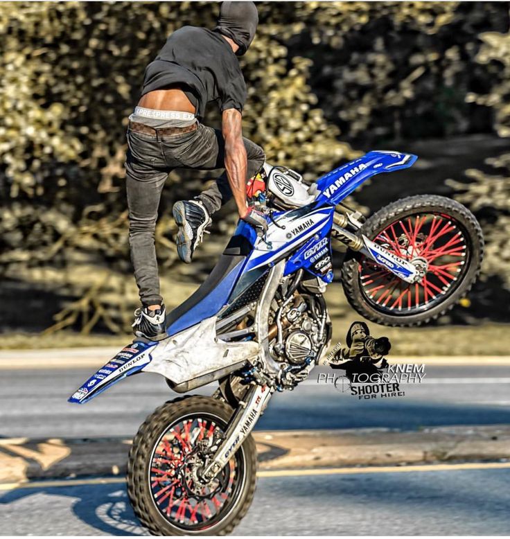 Dirt Bike Wheelie Wallpapers