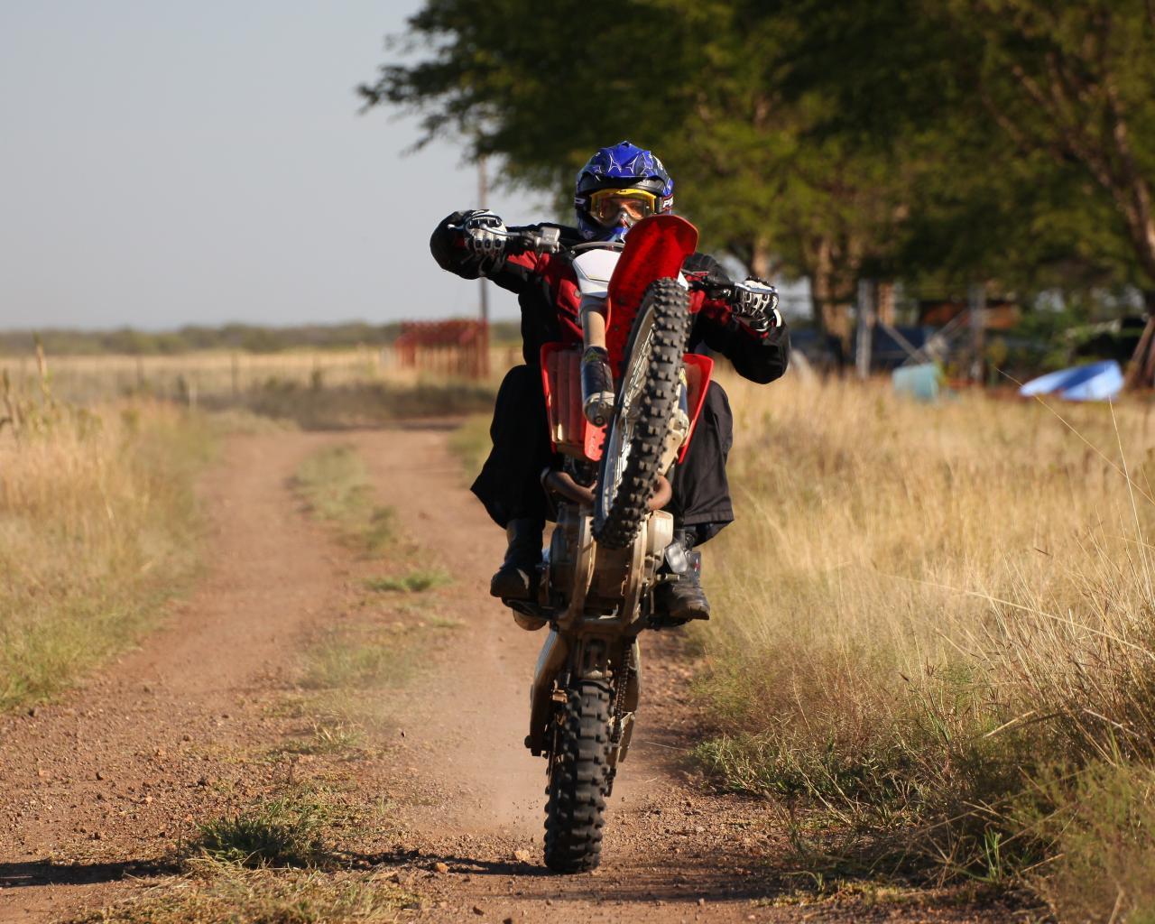 Dirt Bike Wheelie Wallpapers