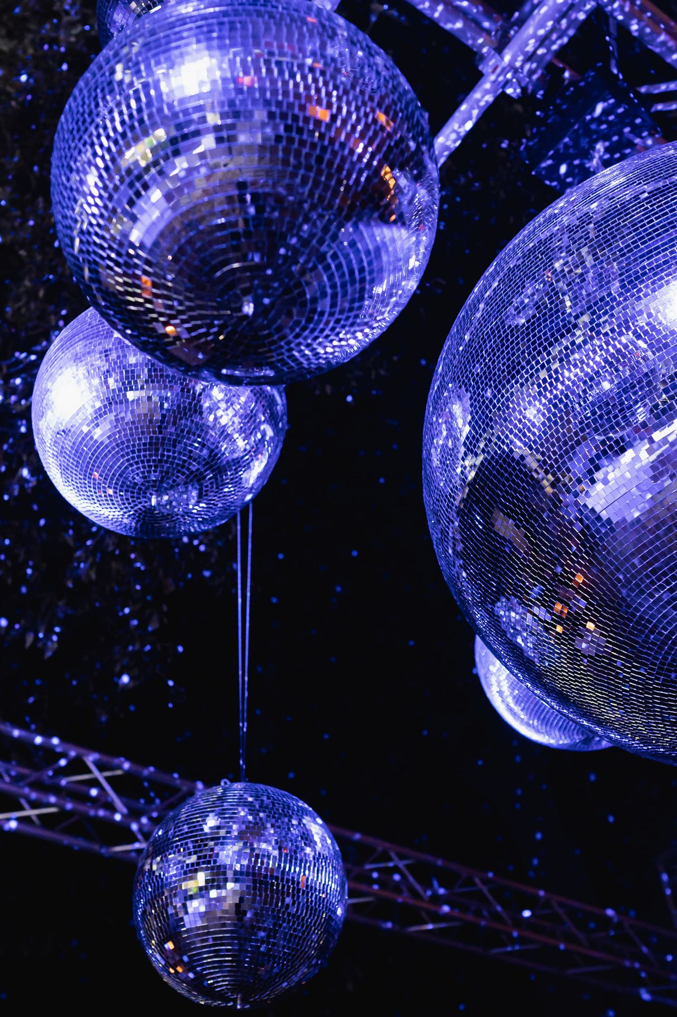 Disco Ball Aesthetic Wallpapers