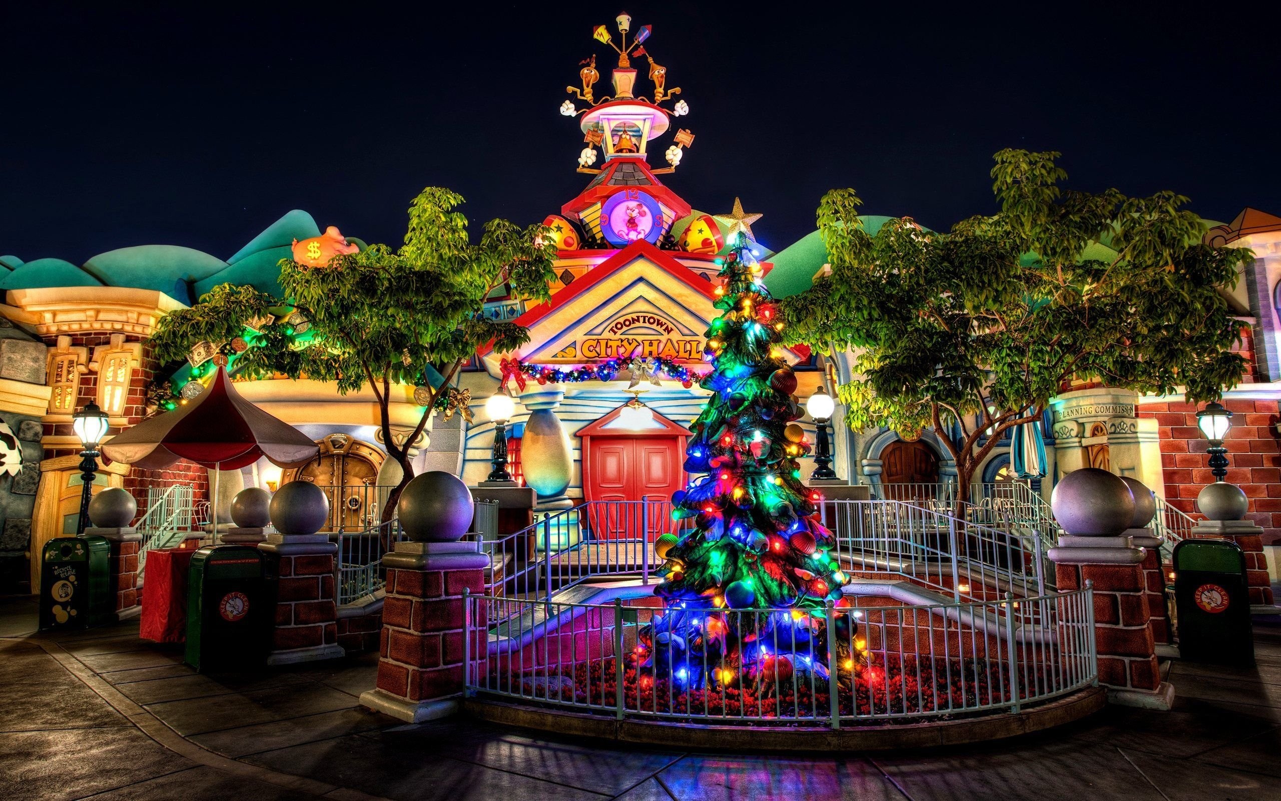 Disneyland Christmas Wallpapers