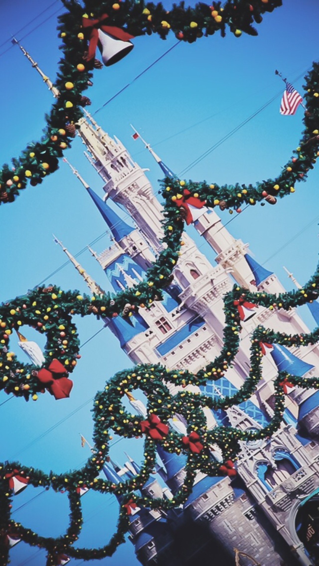 Disneyland Christmas Wallpapers