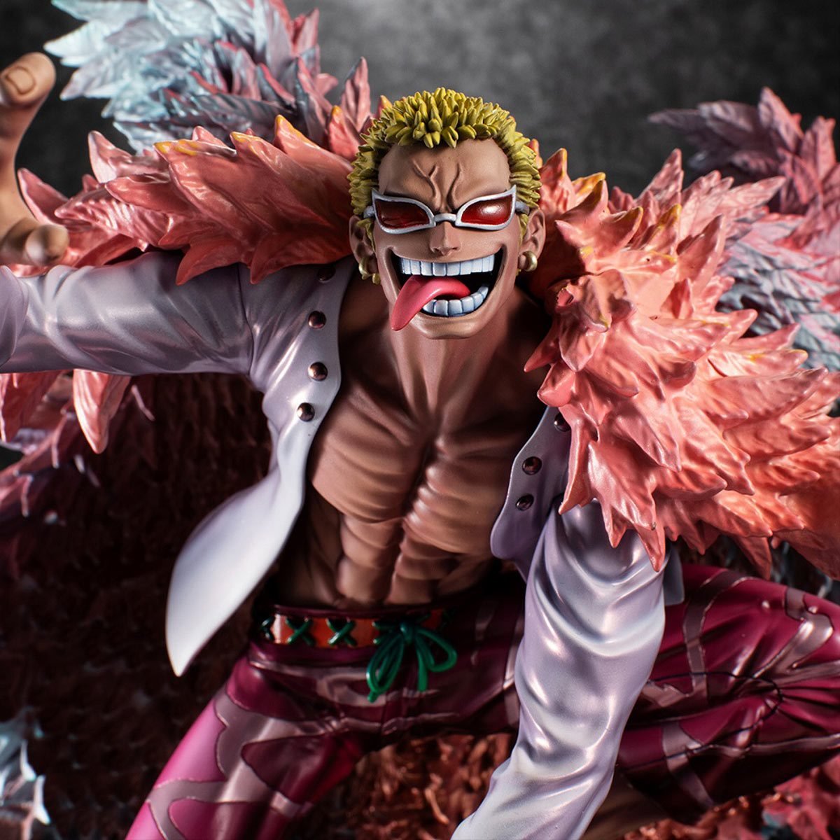 Doflamingo Wallpapers