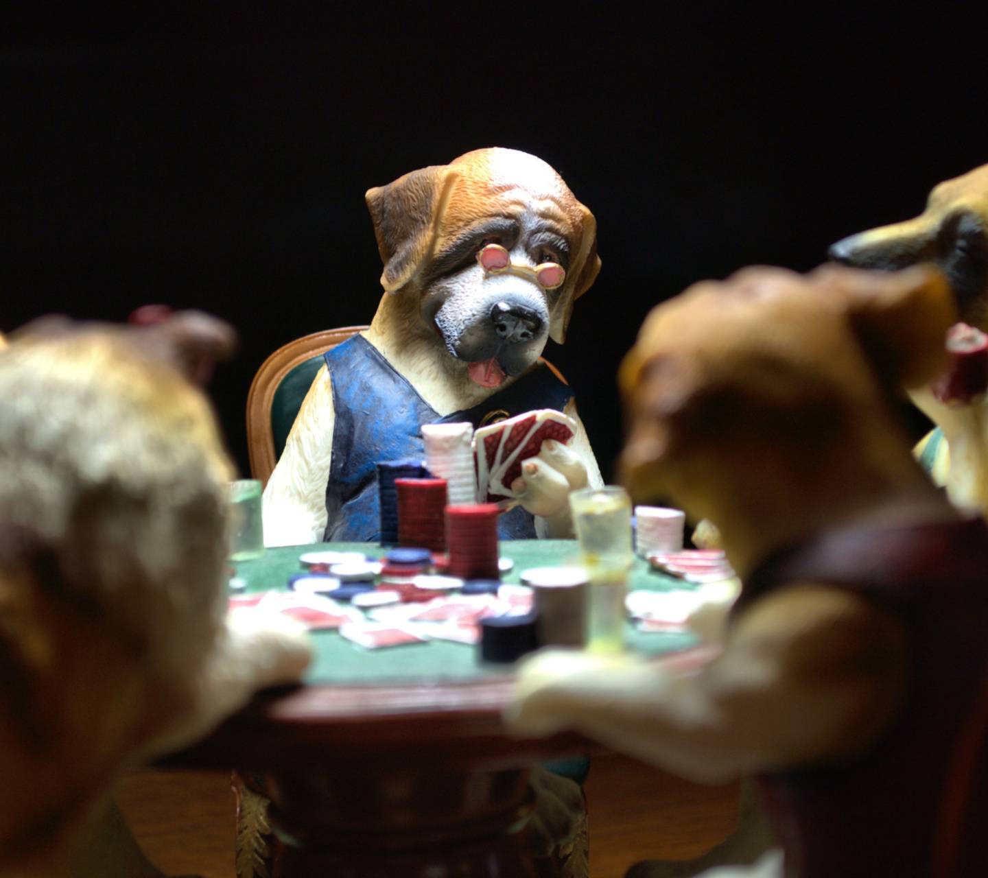 Dogs Playing Poker Wallpapers