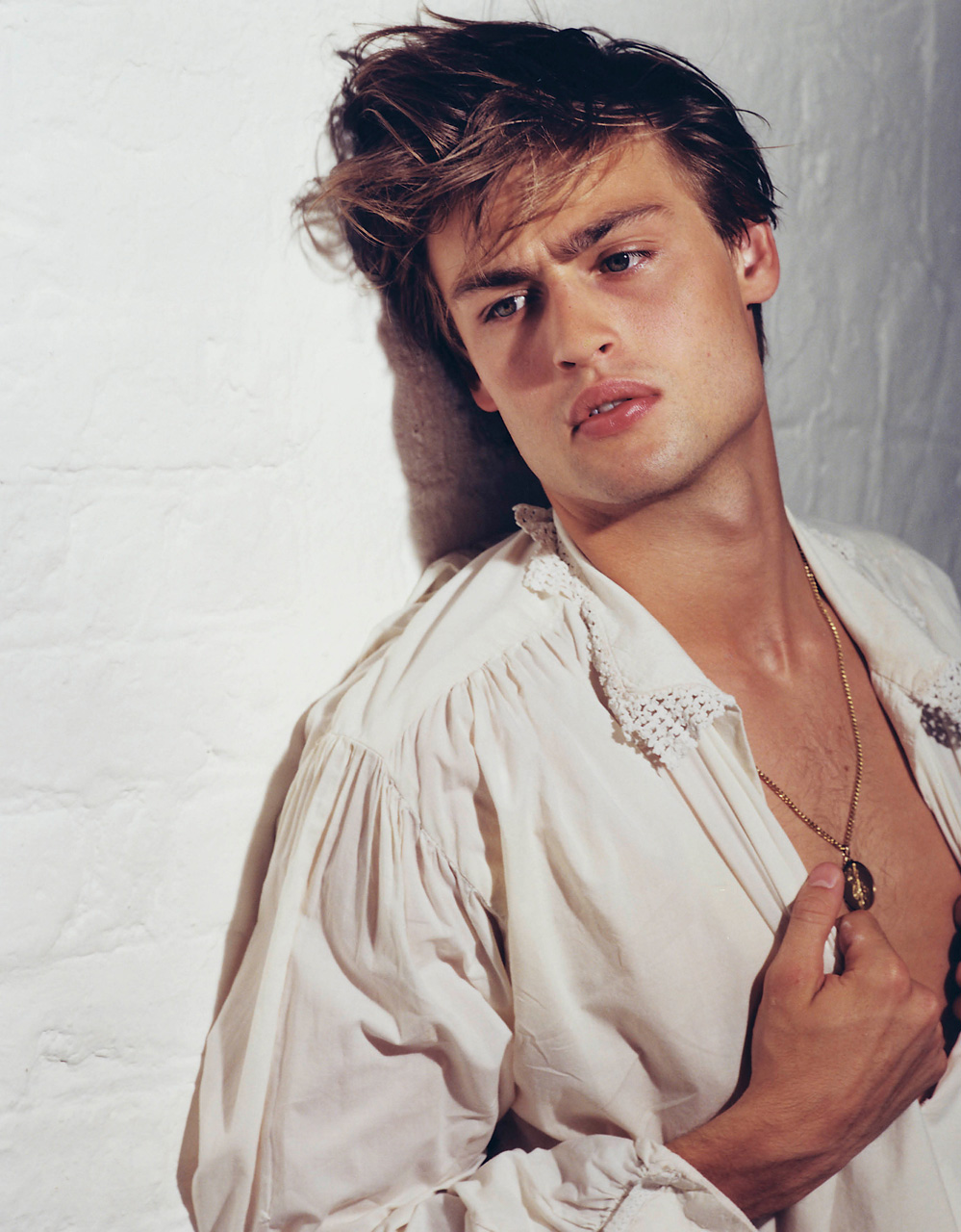 Douglas Booth Shirtless Wallpapers