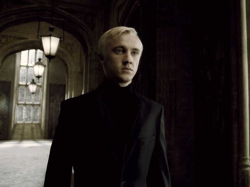 Draco Malfoy Aesthetic Wallpapers