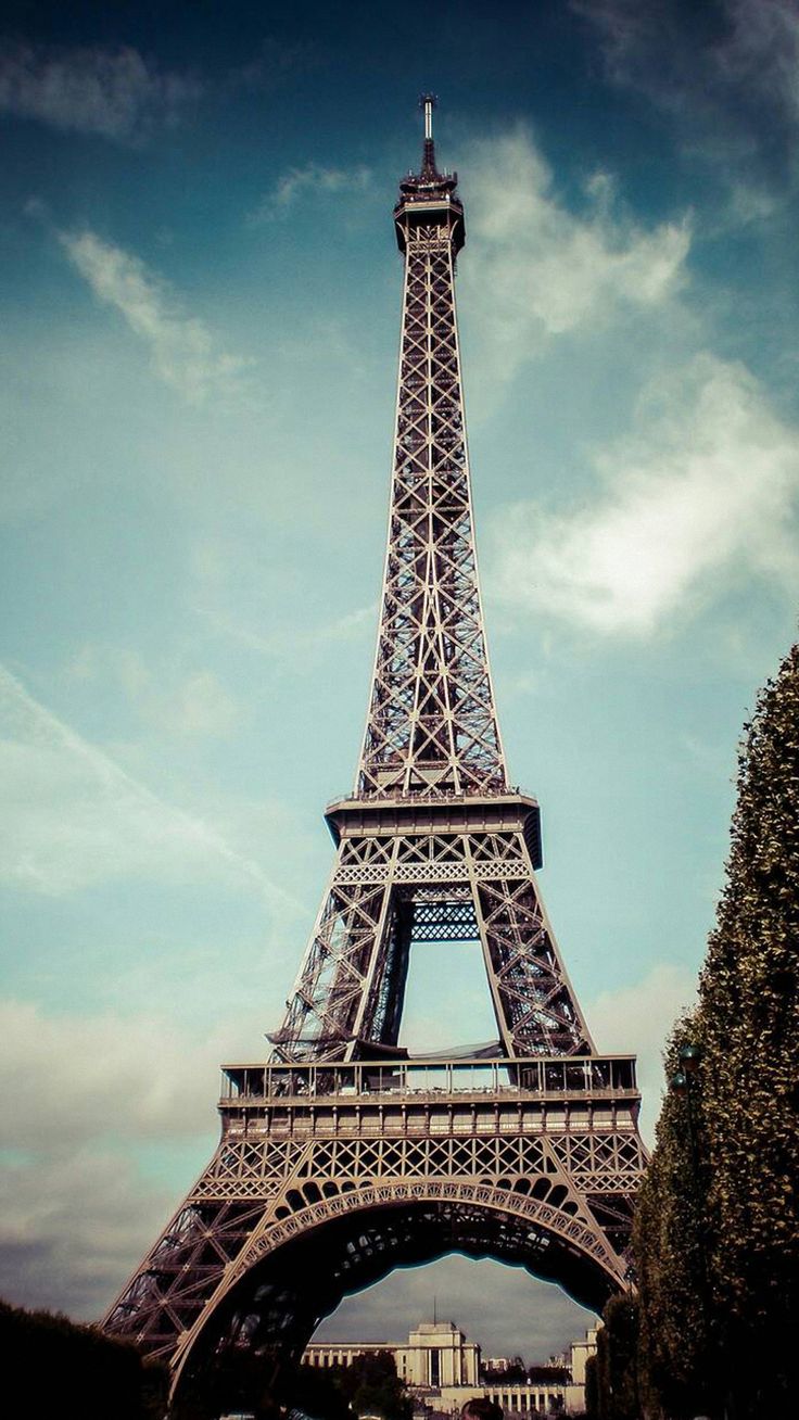 Eiffel Tower For Iphone Wallpapers