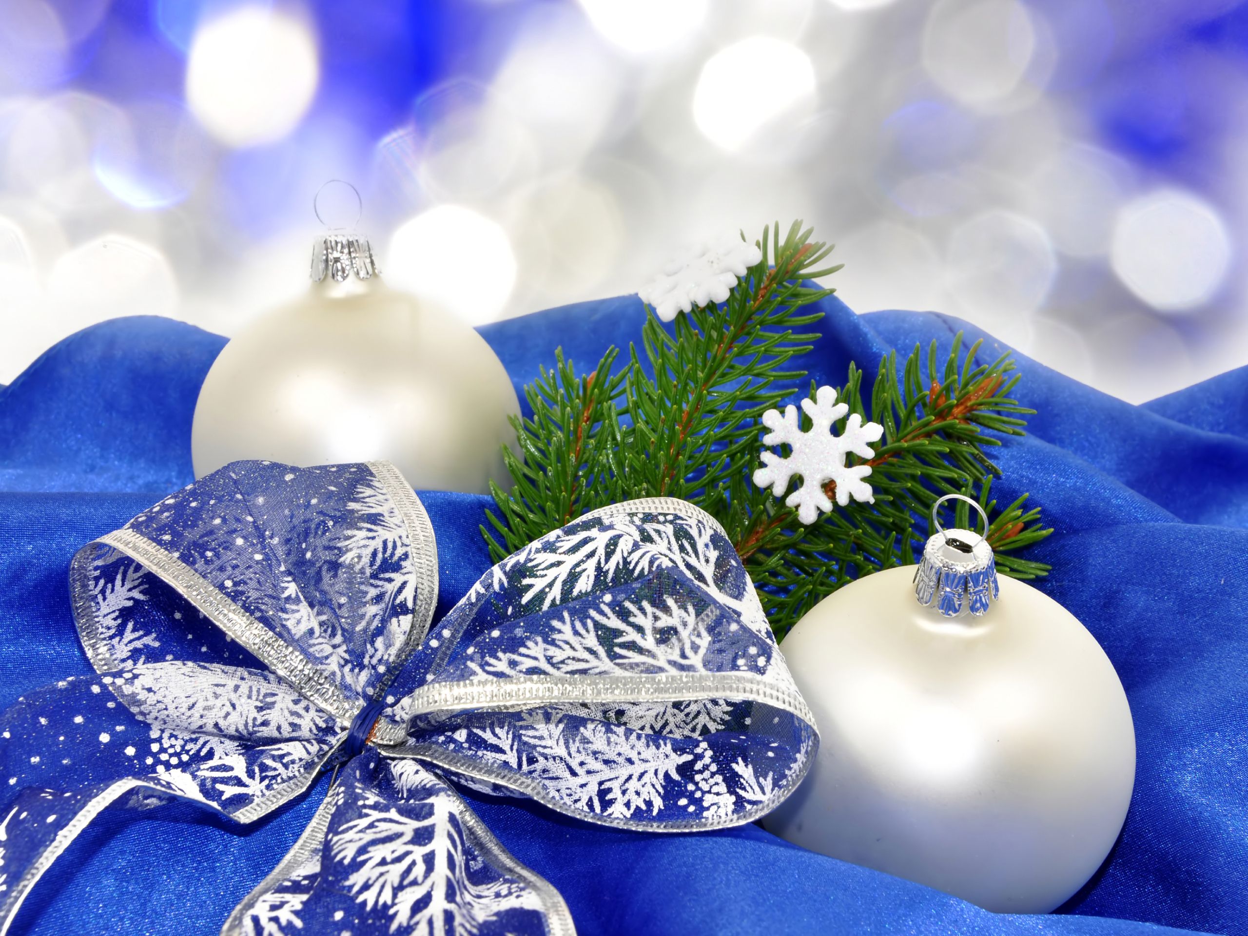 Elegant Christmas Wallpapers