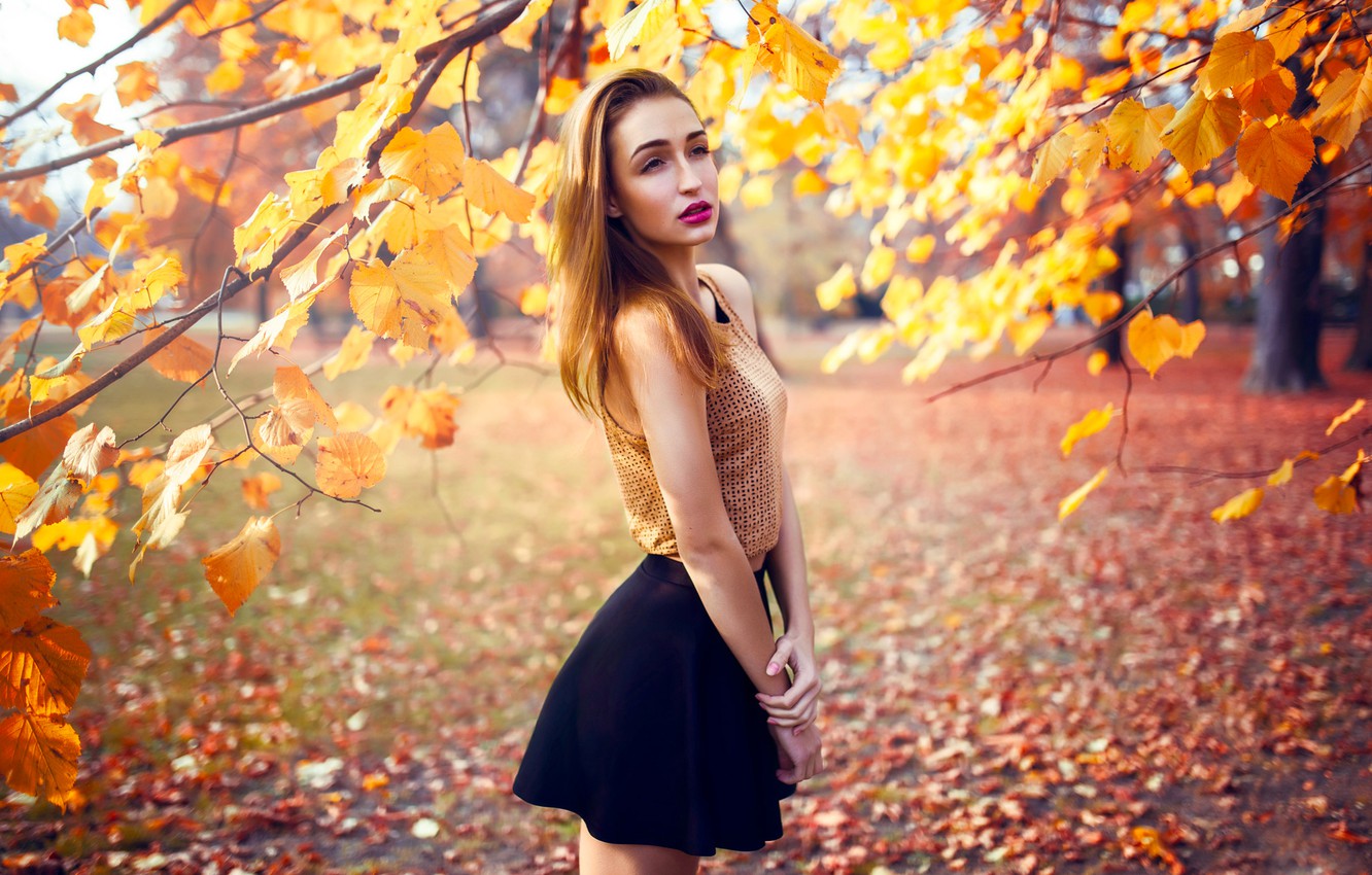 Fall Model Photography Wallpapers