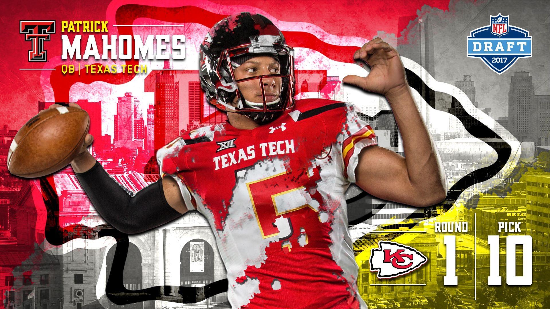 Flexing Patrick Mahomes Wallpapers