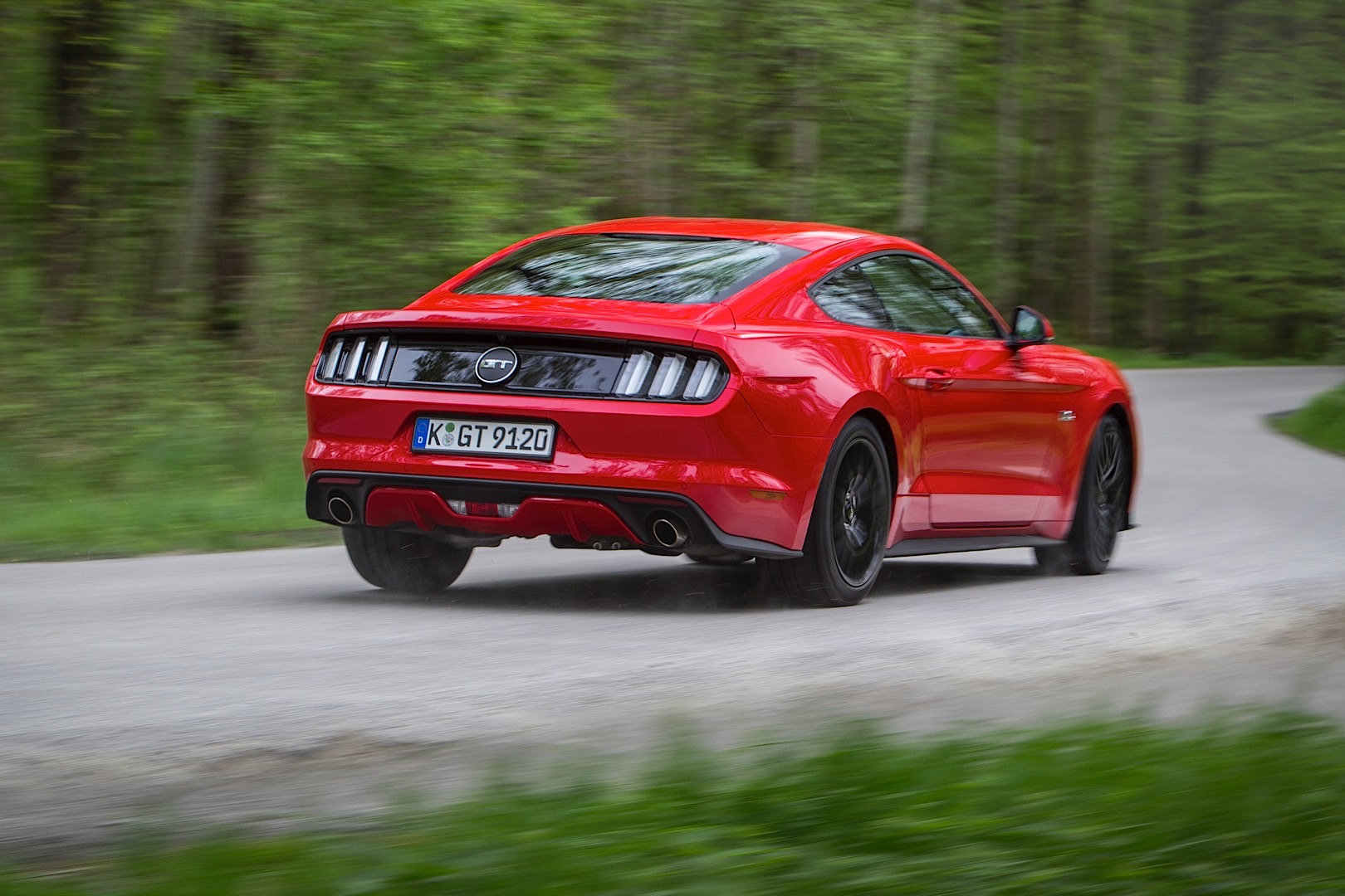 Ford Mustang 2015 Wallpapers