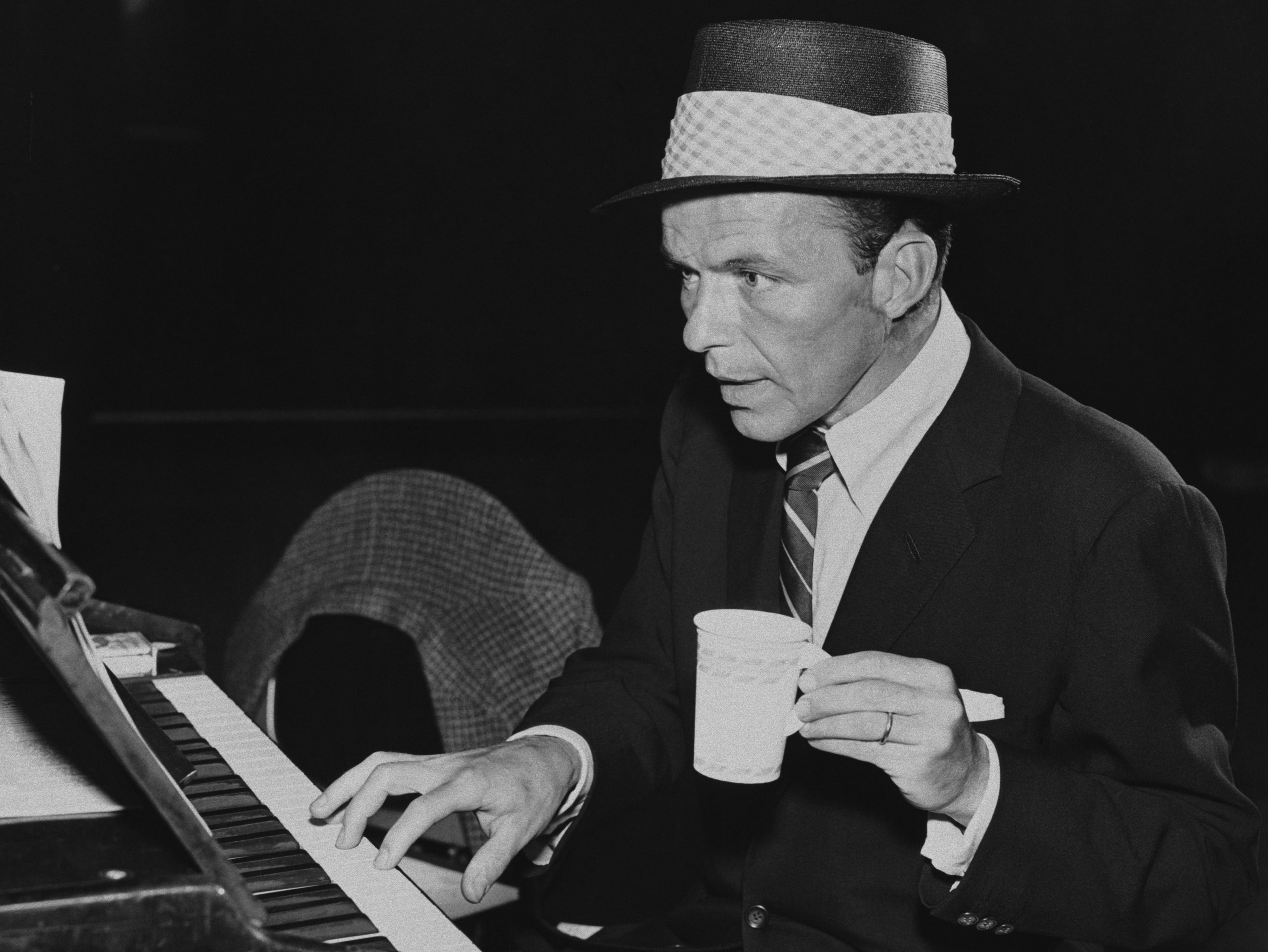 Frank Sinatra Iphone Wallpapers