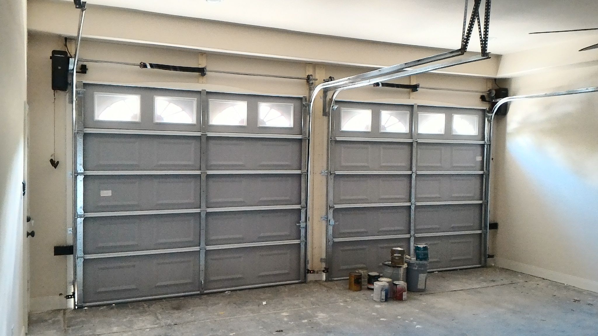 Garage Door Wallpapers