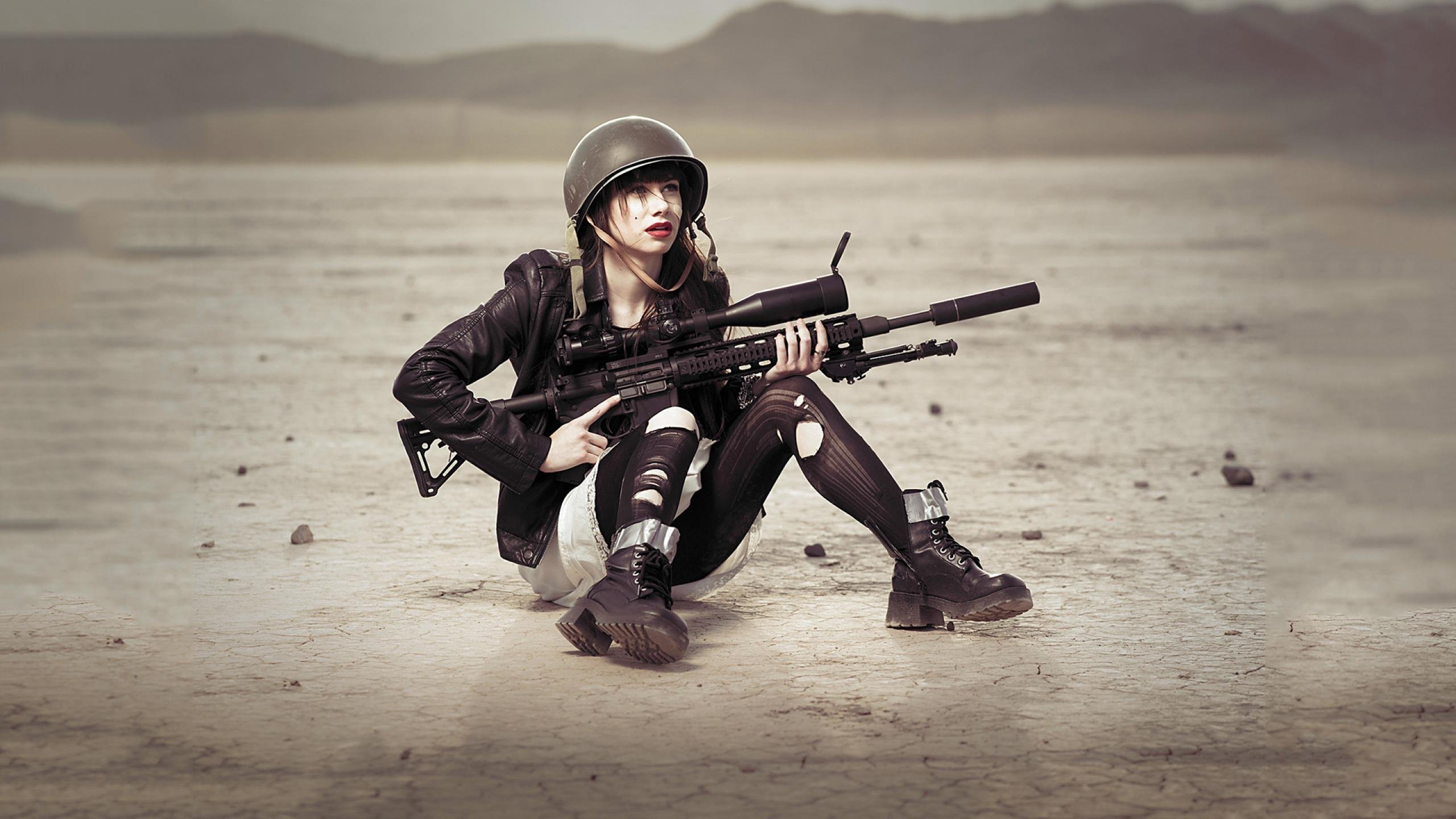 Girl With Guns Wallpapers