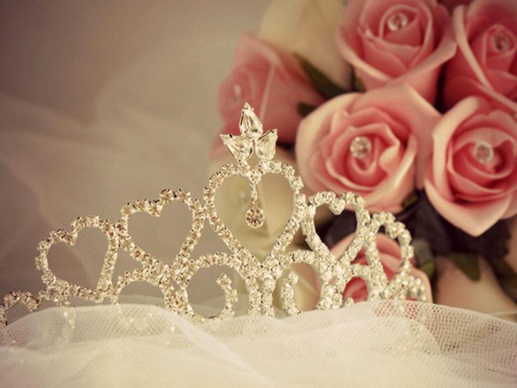 Girly Crown Wallpapers