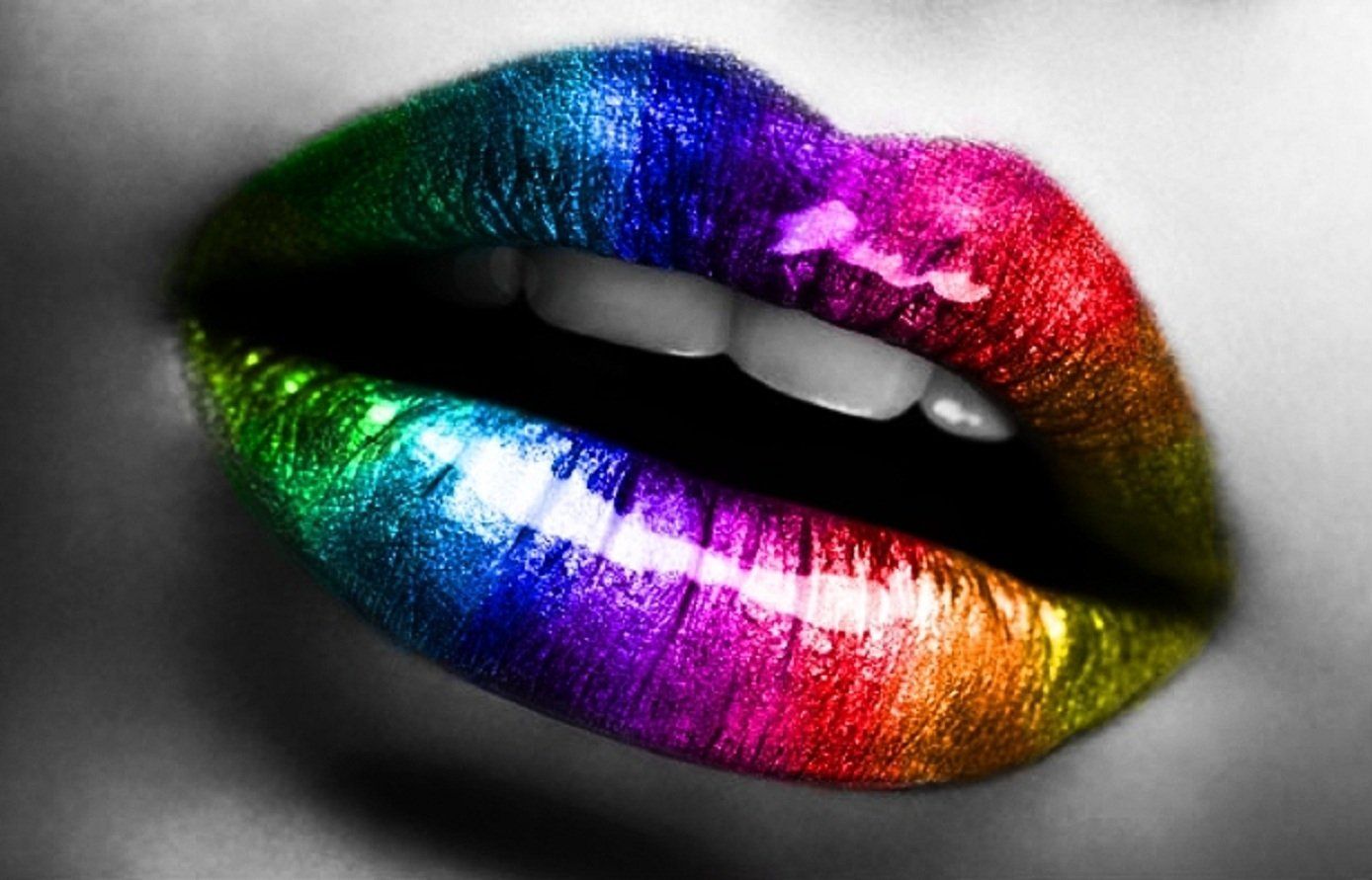 Girly Diamond Lips Wallpapers