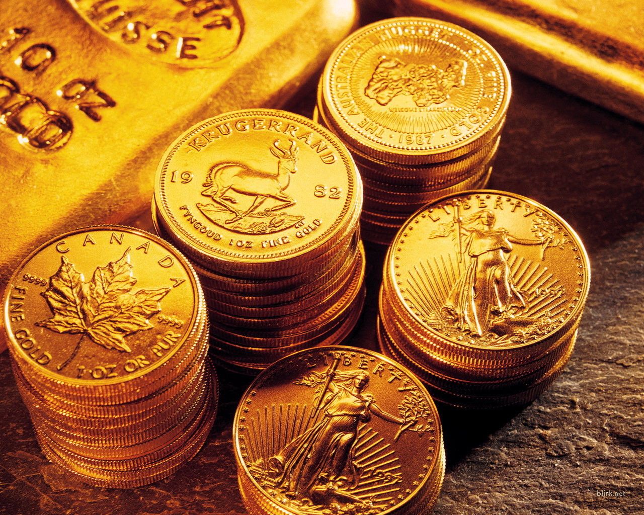 Gold Coin Aesthetic Wallpapers