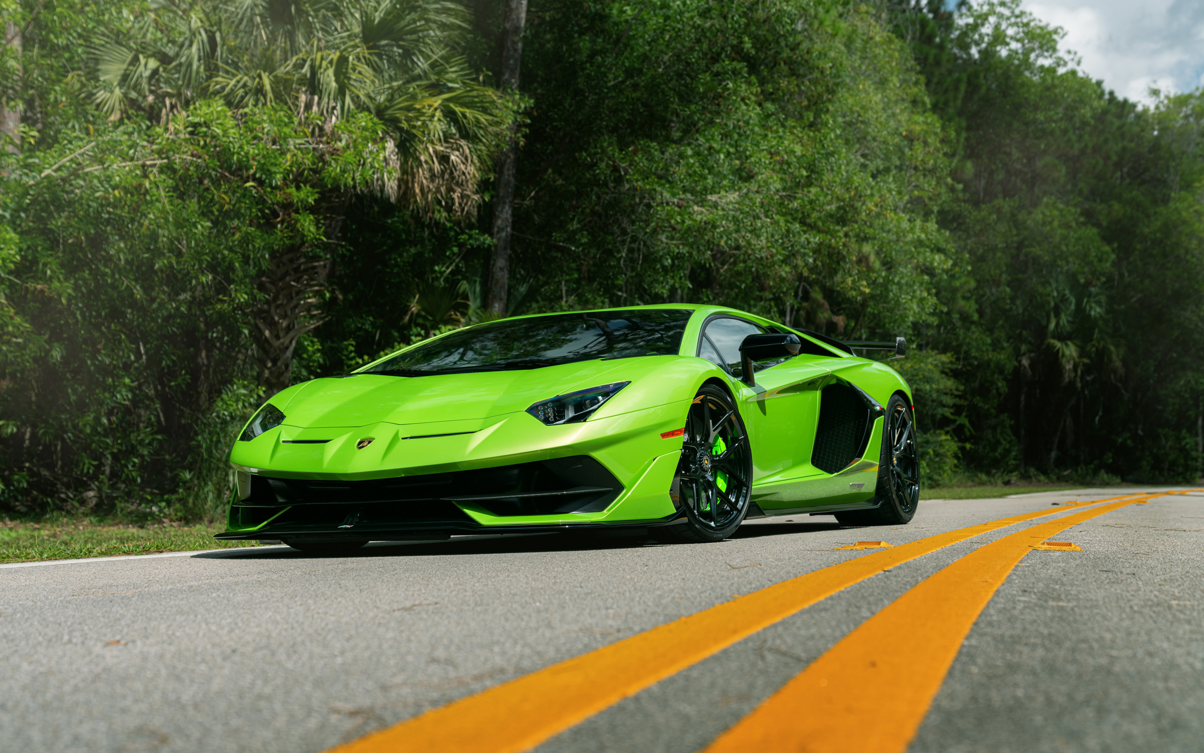 Green Lamborghini Wallpapers