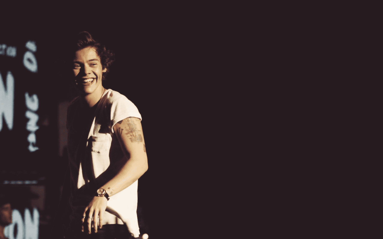 Harry Styles Laptop Wallpapers