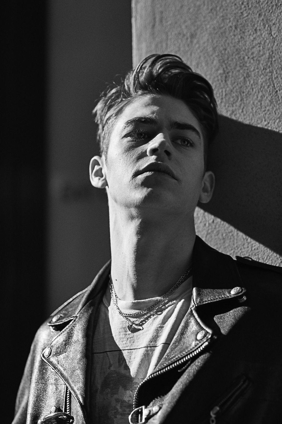 Hero Fiennes Tiffin Wallpapers