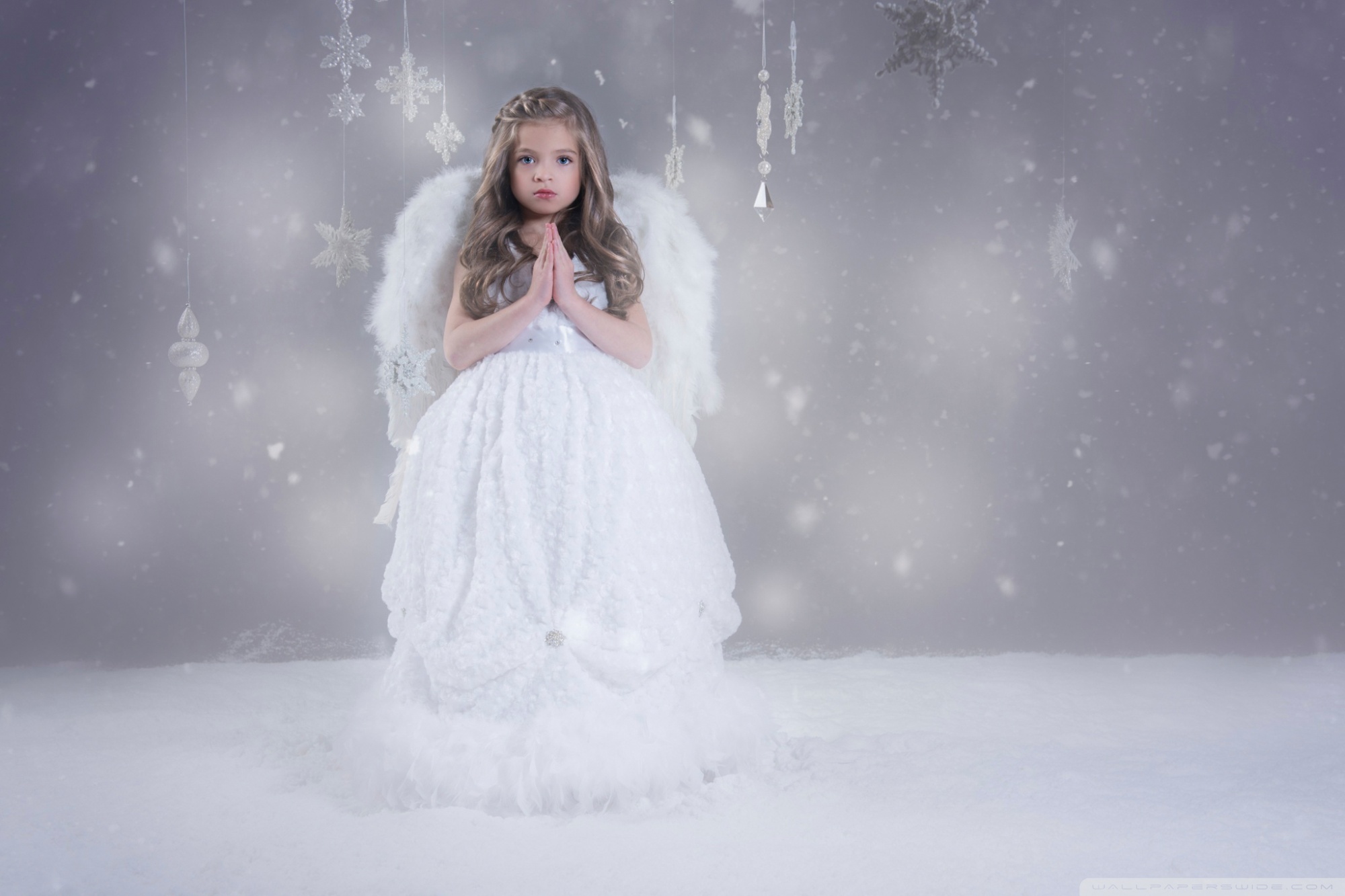 Images Of Christmas Angels Wallpapers