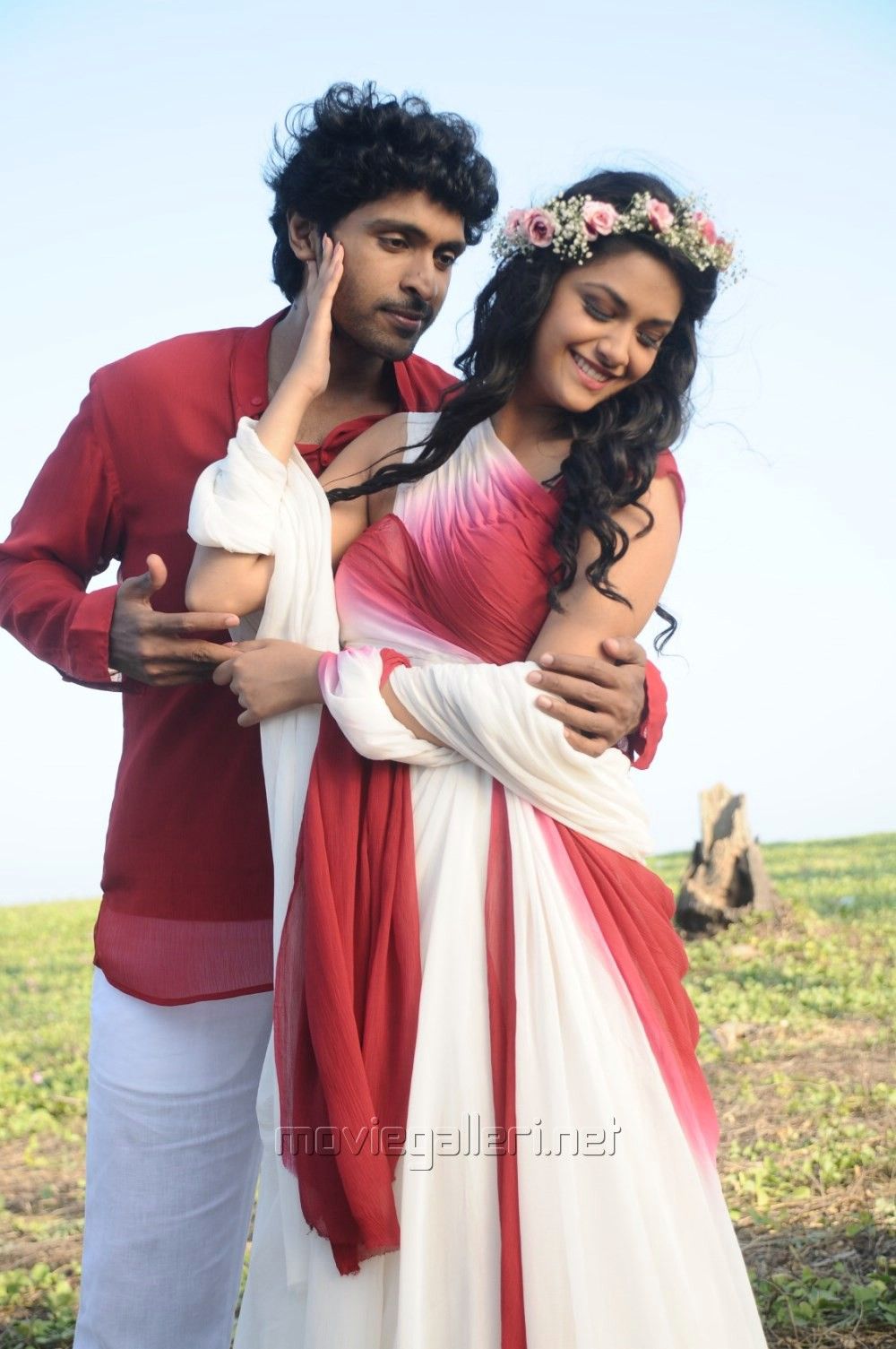 Ithu Enna Maayam Wallpapers