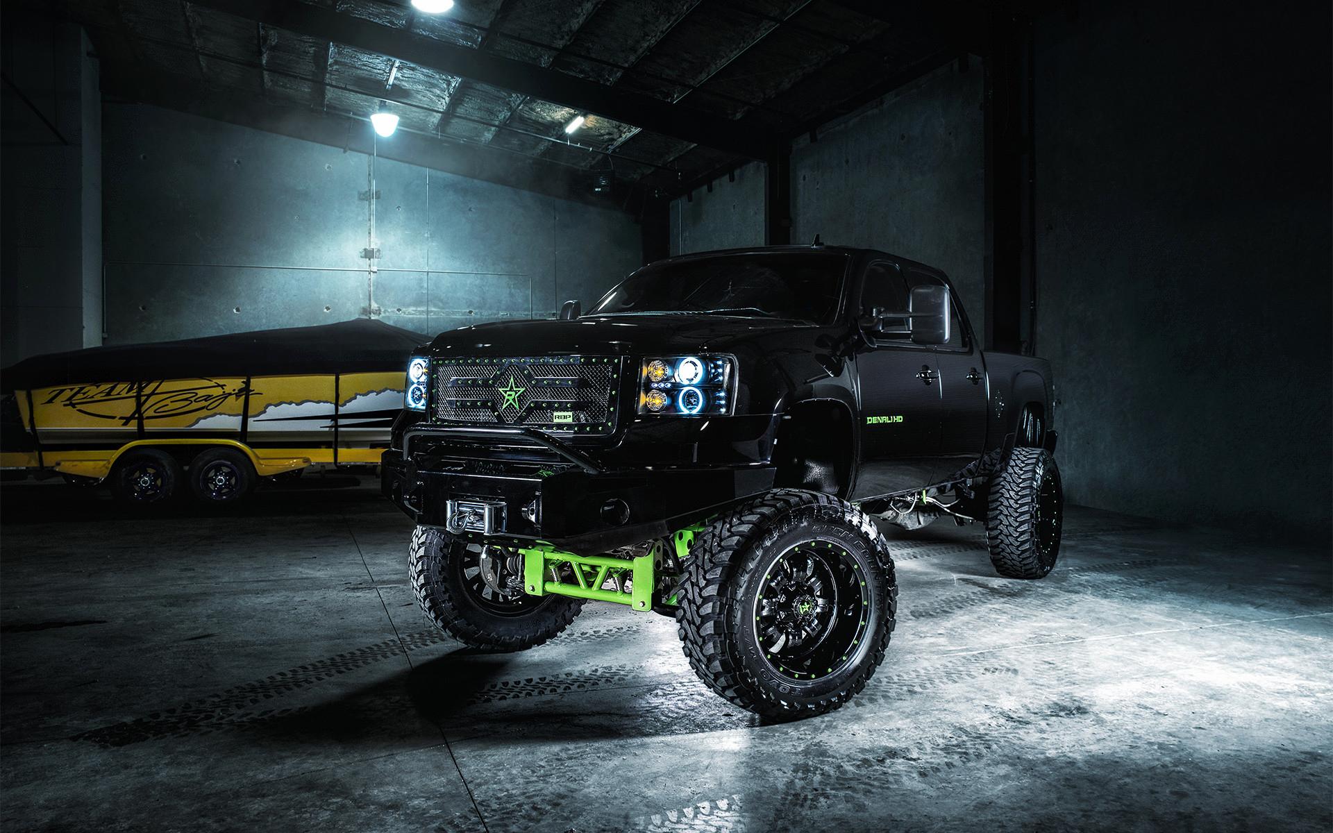 Jacked Up Trucks Wallpapers