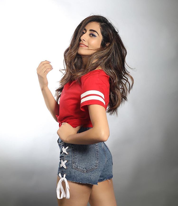 Jonita Gandhi Hot Wallpapers