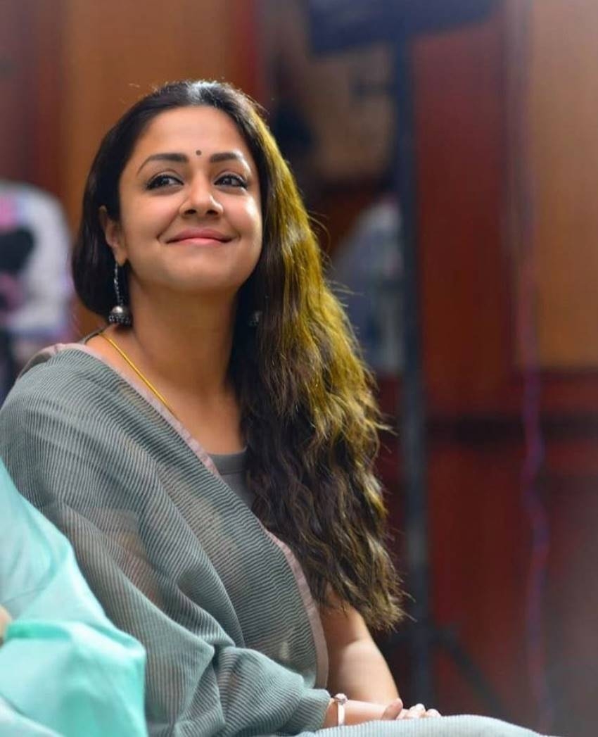 Jyothika Photos Wallpapers