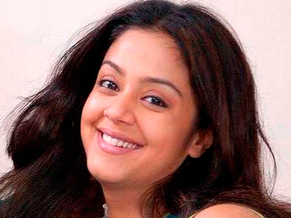 Jyothika Photos Wallpapers