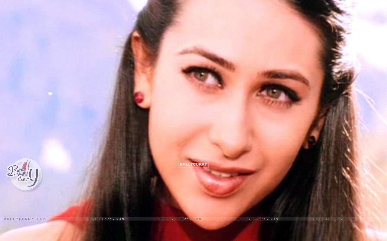 Karishma Kapoor Old Pictures Wallpapers