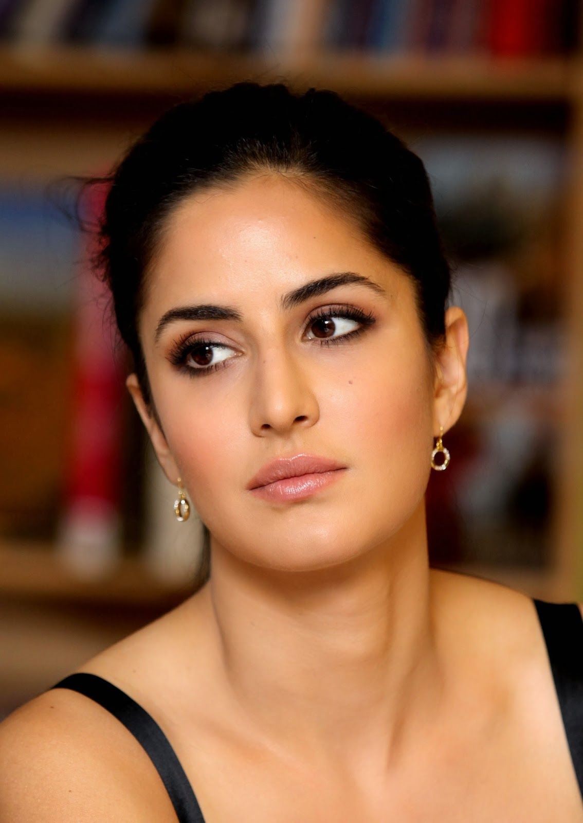 Katrina Kaif Hd Wallpapers