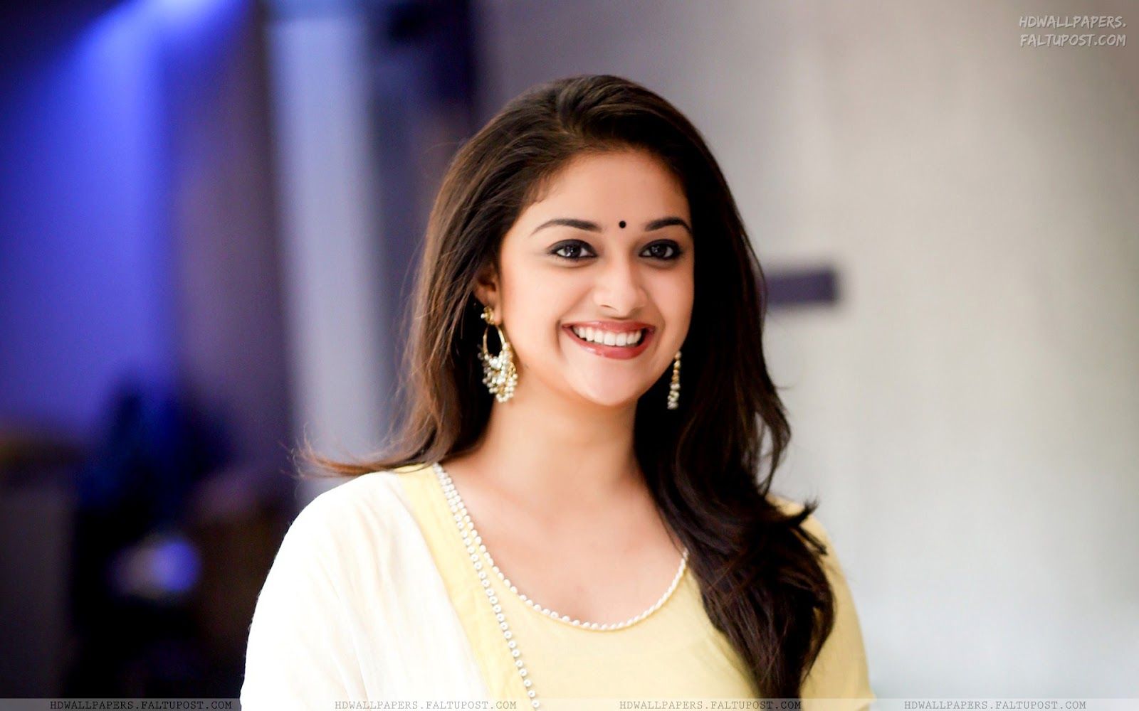 Keerthi Suresh Image Wallpapers