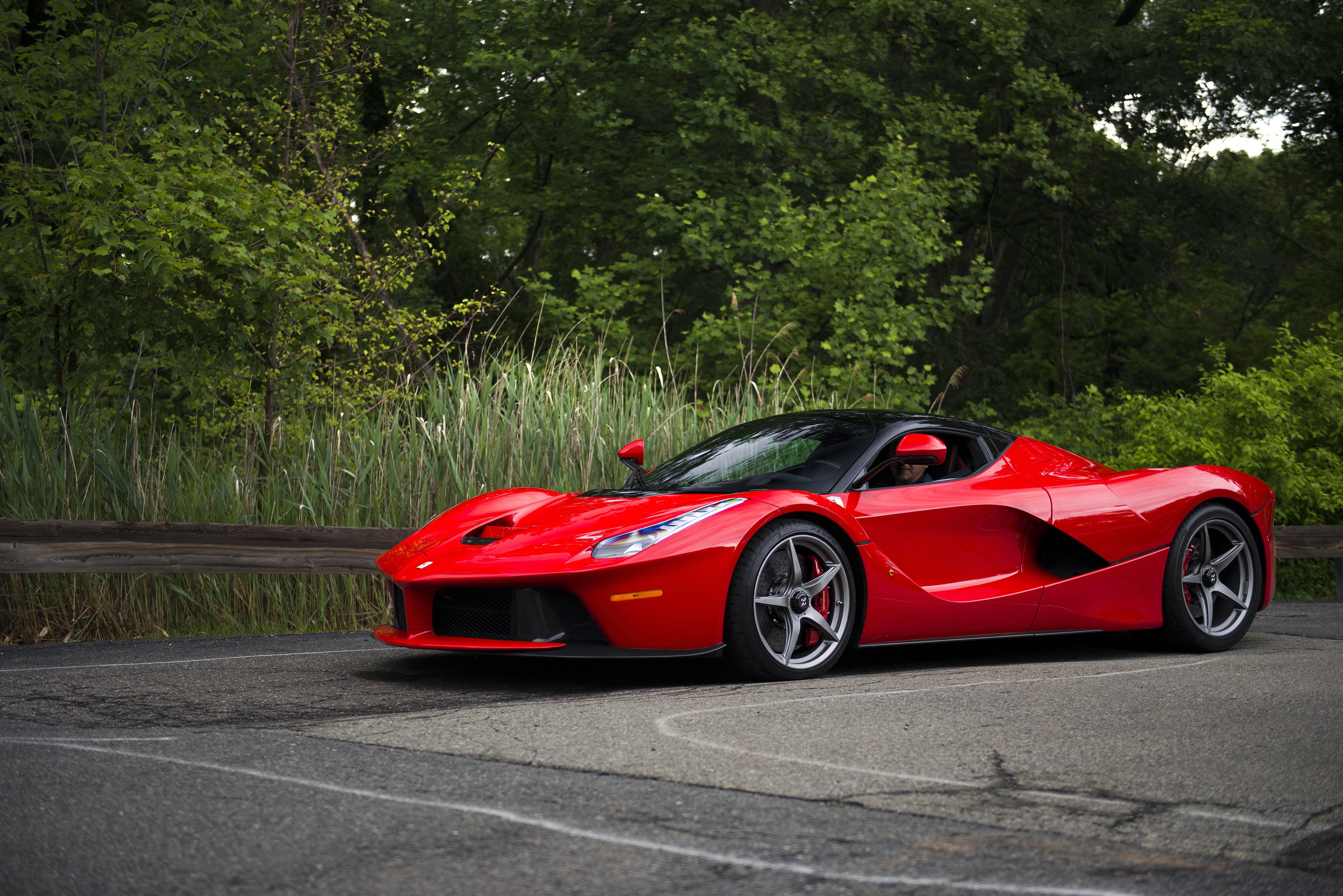 Laferrari 4K Wallpapers