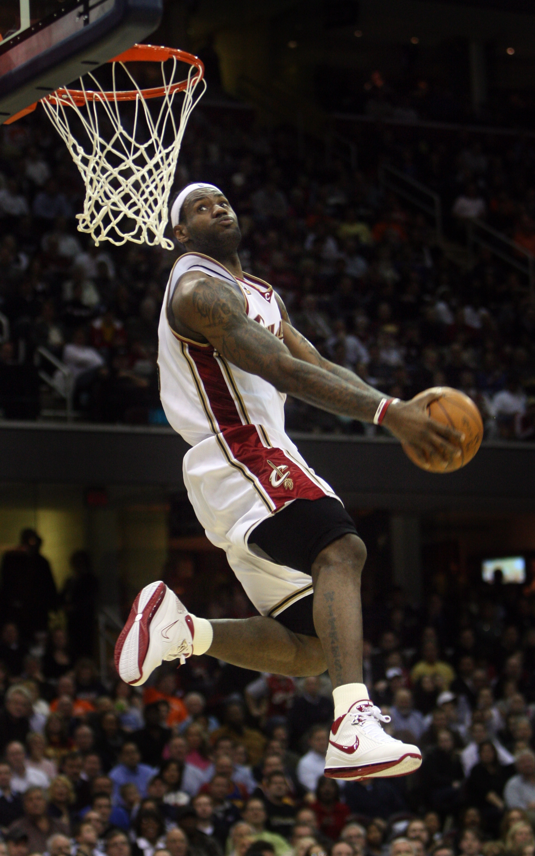 Lebron James Dunking Wallpapers