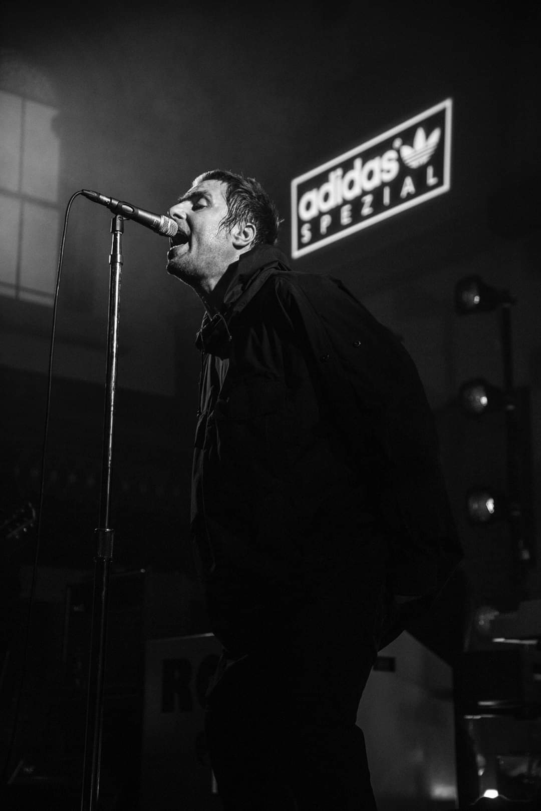 Liam Gallagher Wallpapers