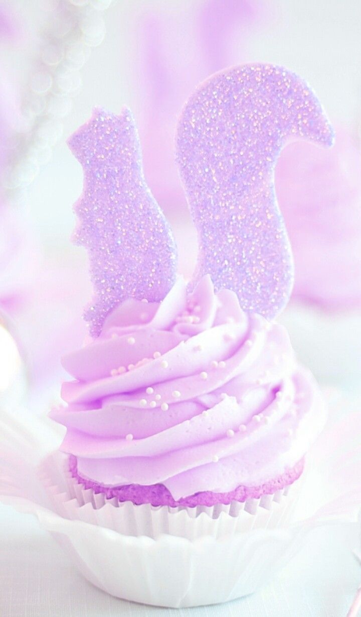 Light Purple Cupcakes Wallpapers