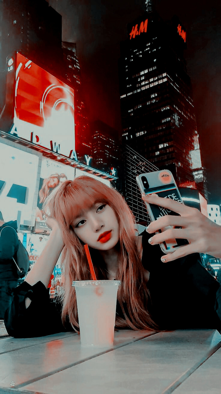 Lisa Aesthetic Wallpapers