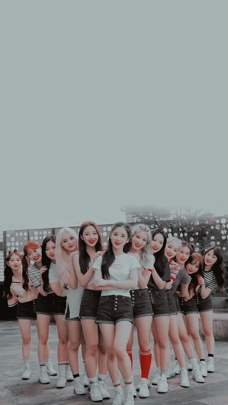 Loona Aesthetic Wallpapers