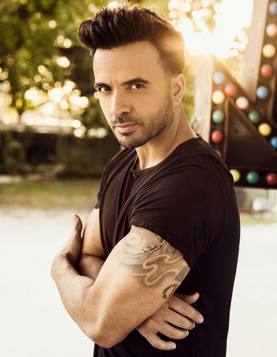 Luis Fonsi Pic Wallpapers